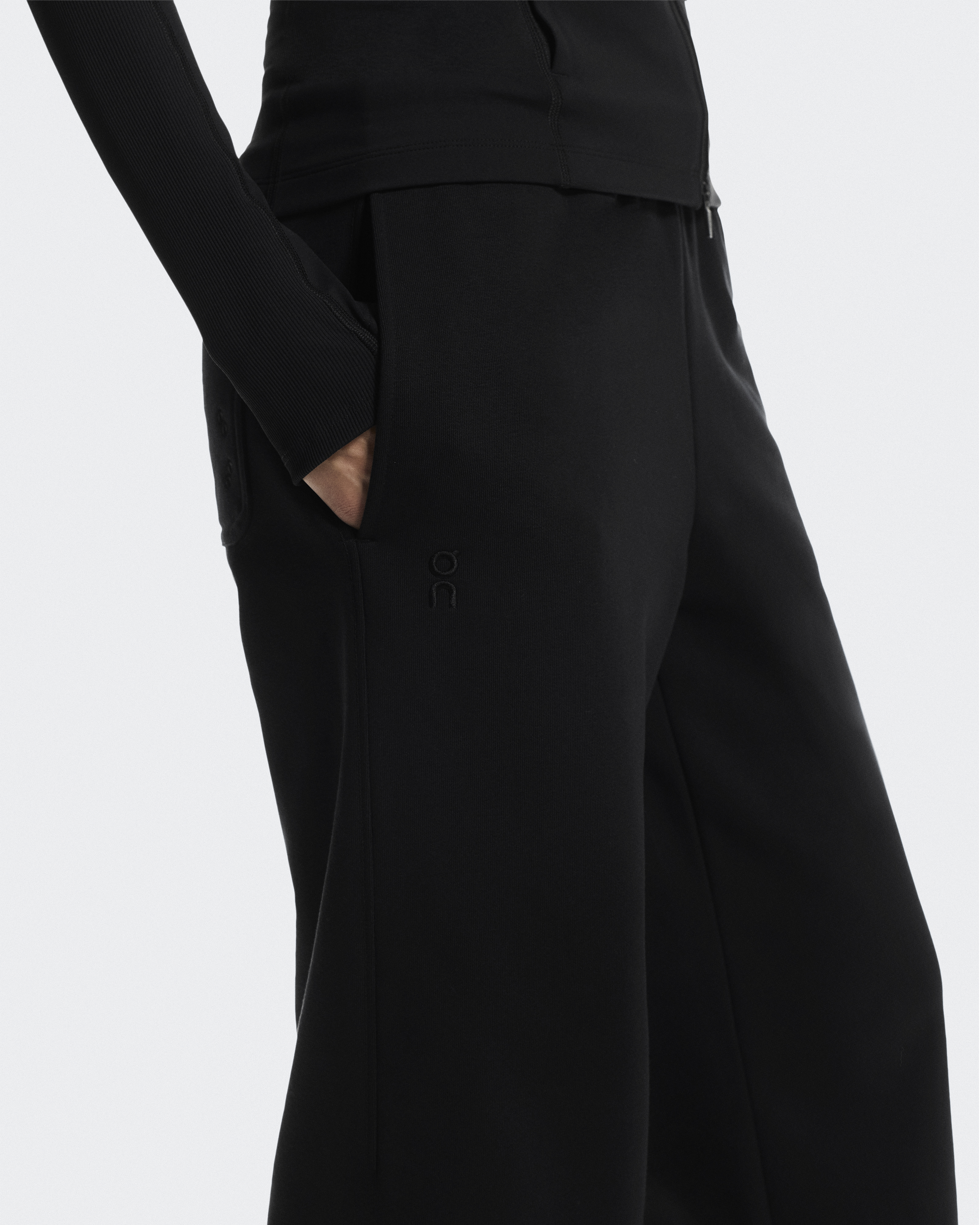ウィメンズ Club Collective Pants | ブラック | On 日本