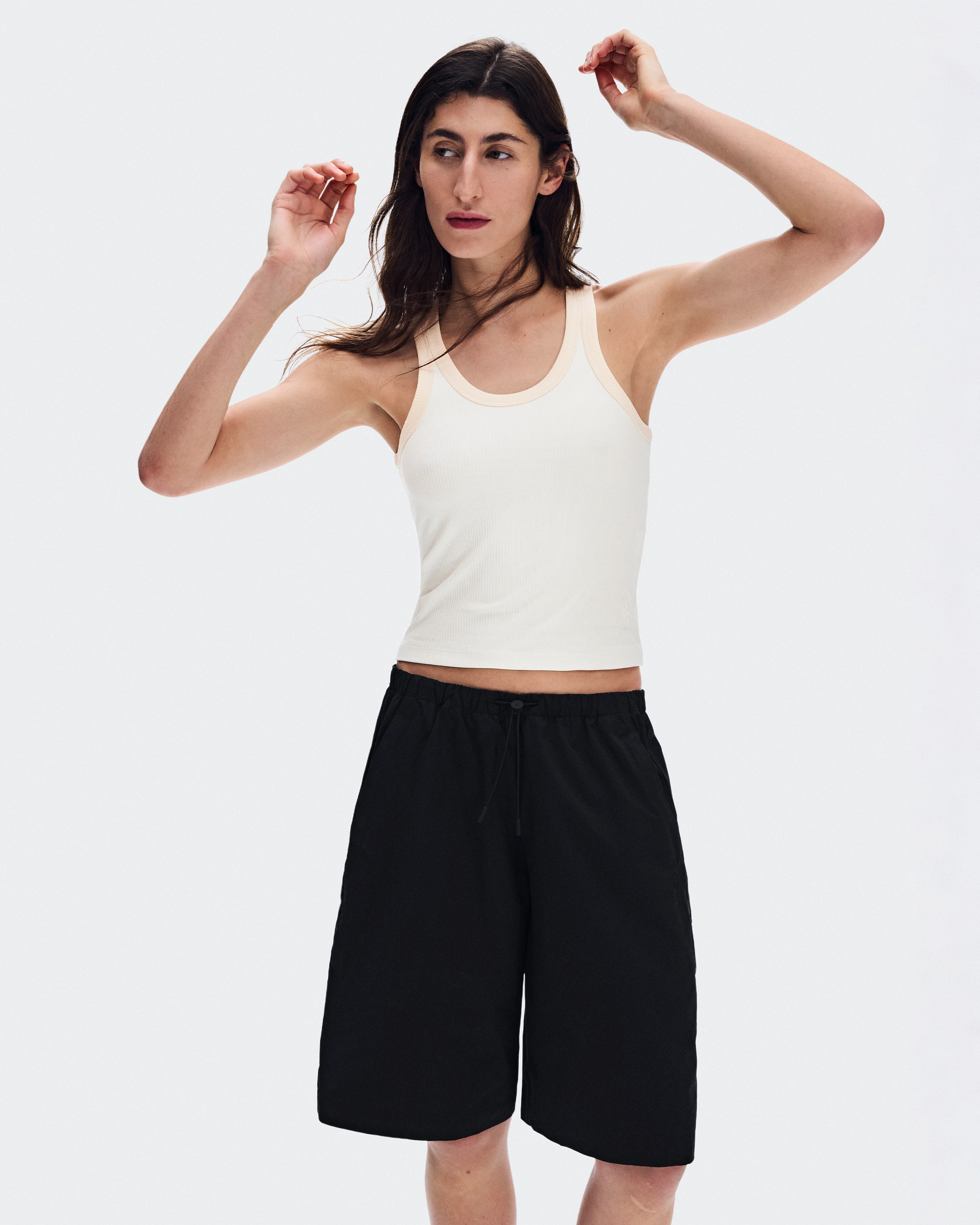 On Bermuda Shorts Black Donna Pantaloncini