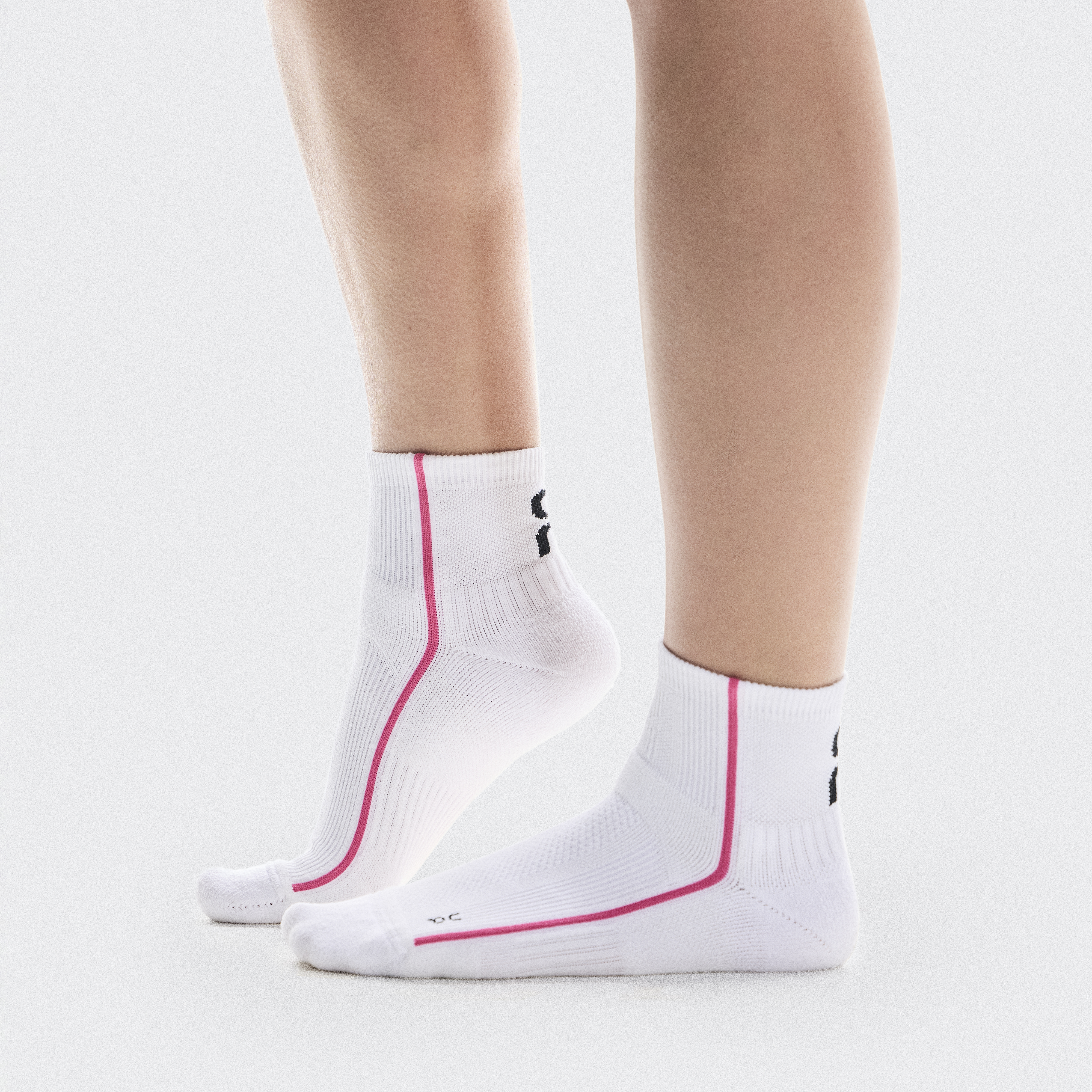 Court Sock Mid in White/Pink