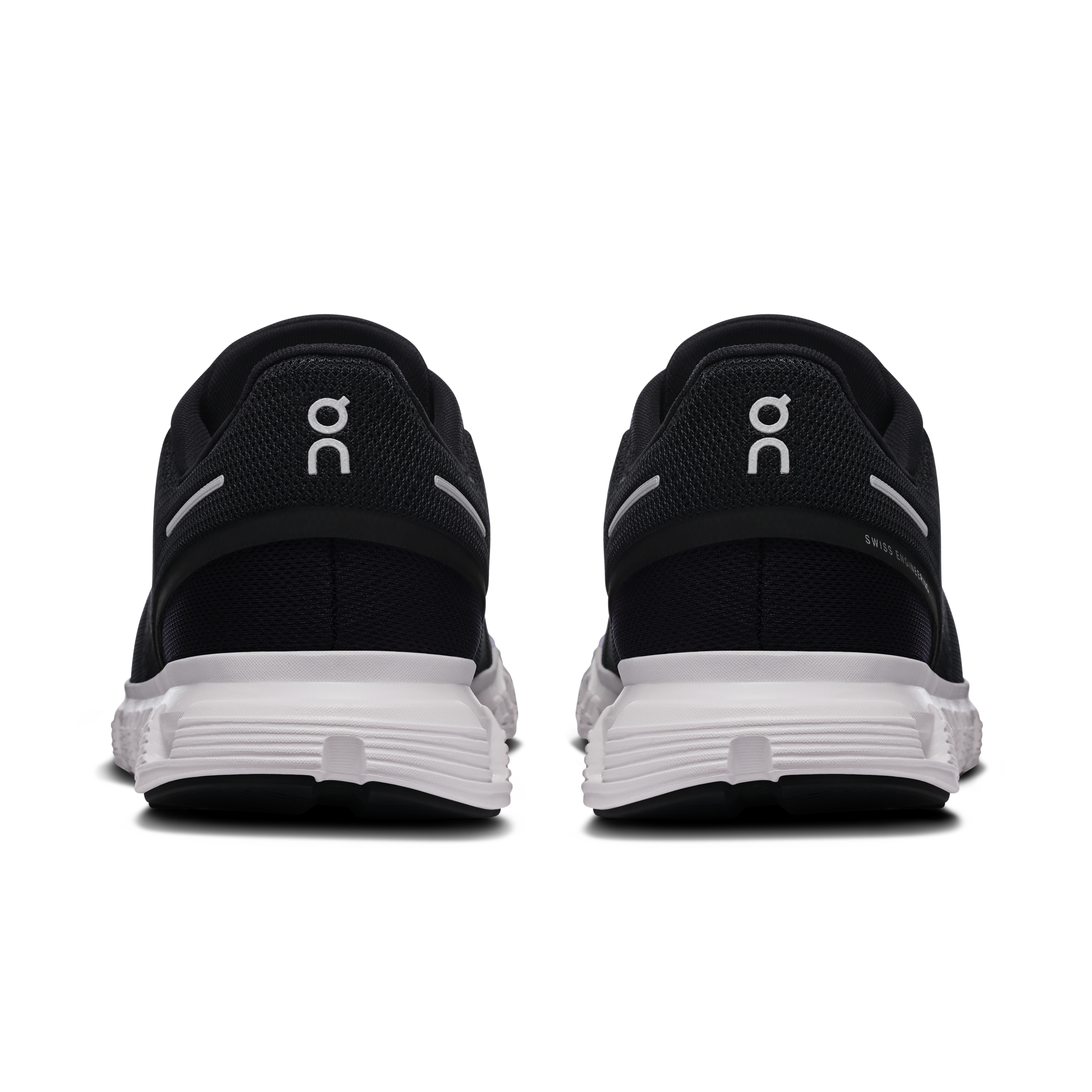 Cloud 6 WideWomen / Black | White / 37