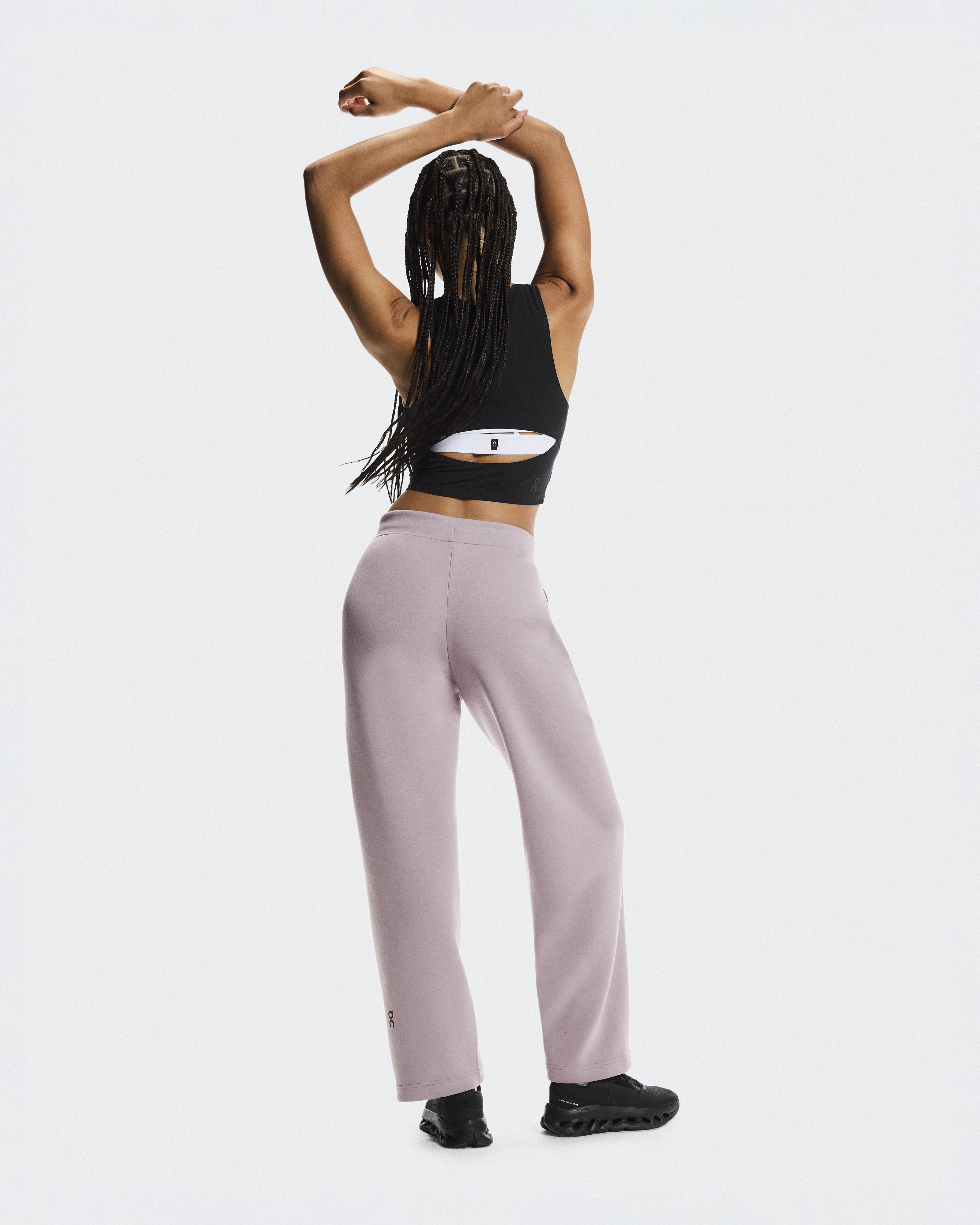 ウィメンズ Focus Tech Sweatpants | ピンク | On 日本