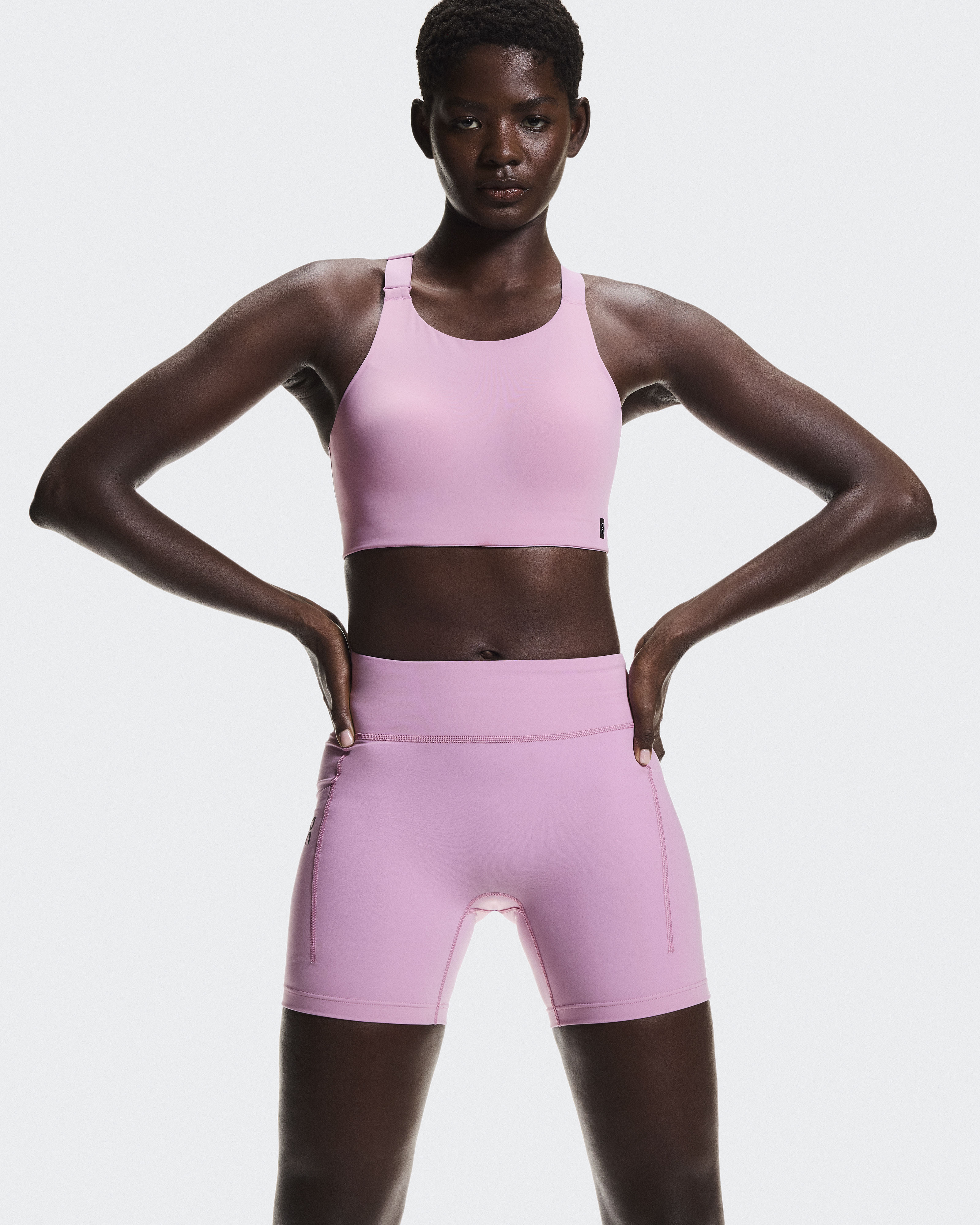 ウィメンズ Performance Tights Short | ピンク | On 日本