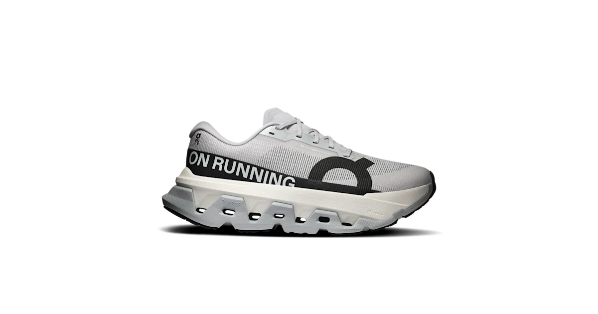 On Cloudmonster 3 Hyper bij On