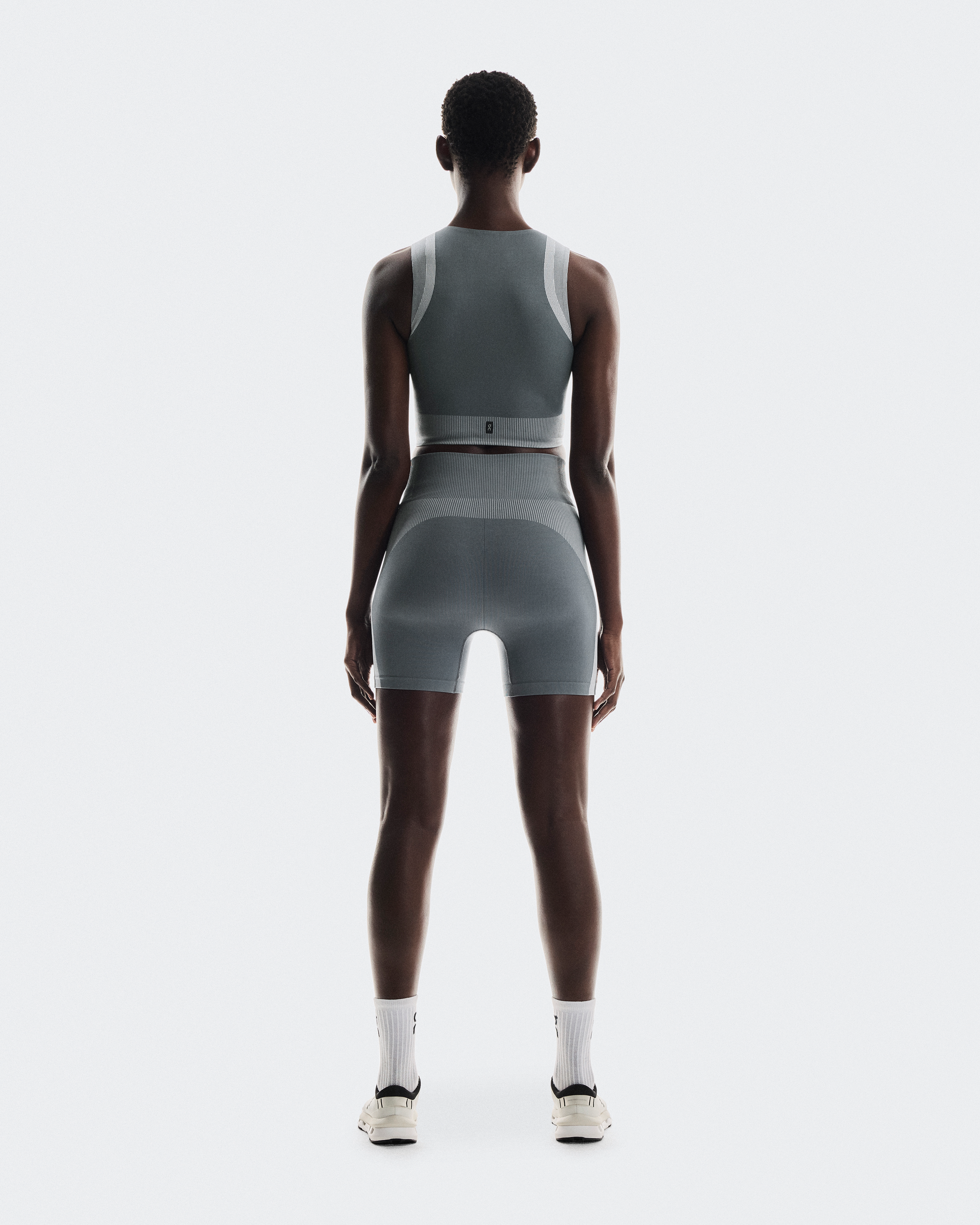Studio Knit ShortsWomen / Rock | Glacier / L