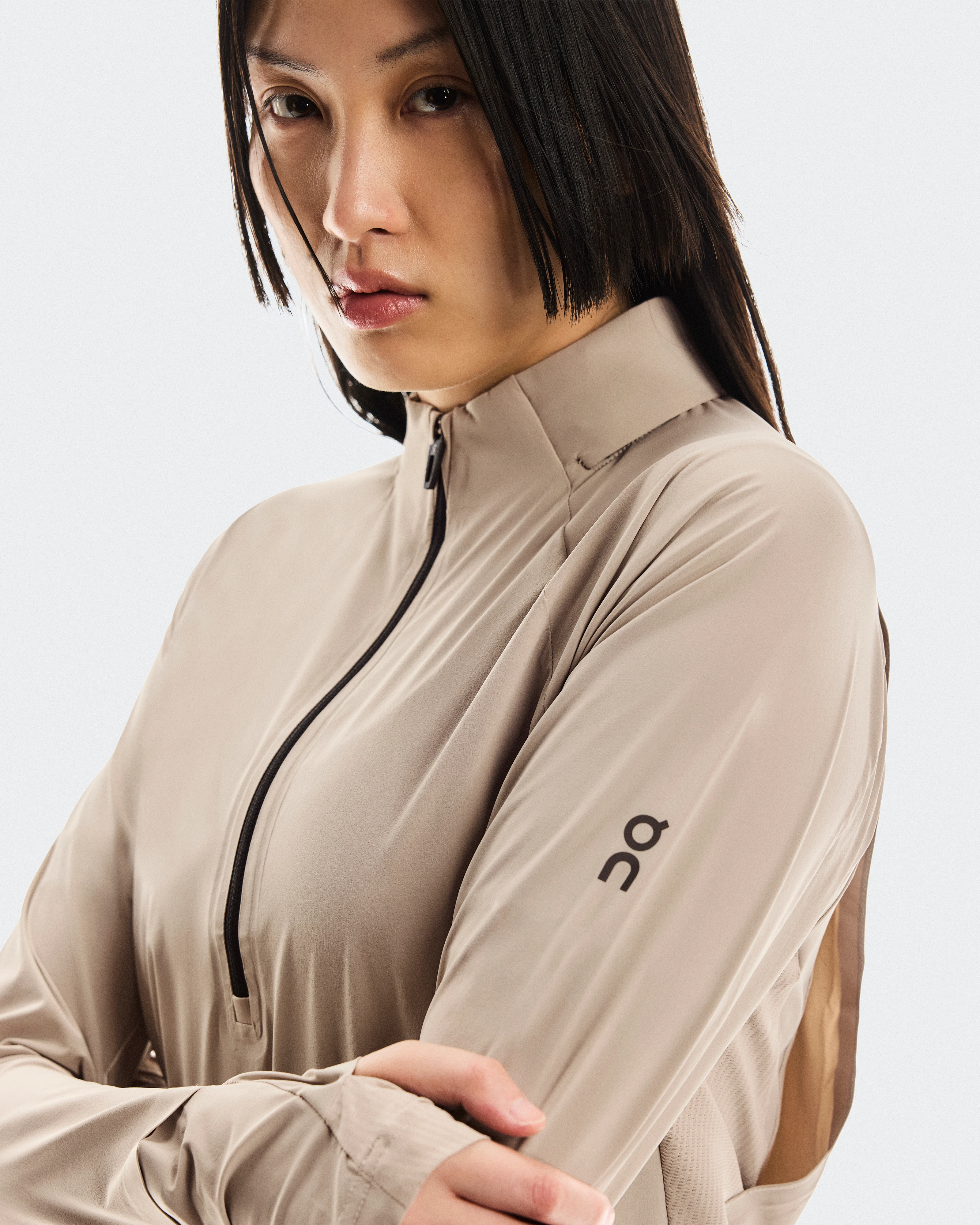 On Trail Breaker Desert Women Hoodies and sweatshirts
