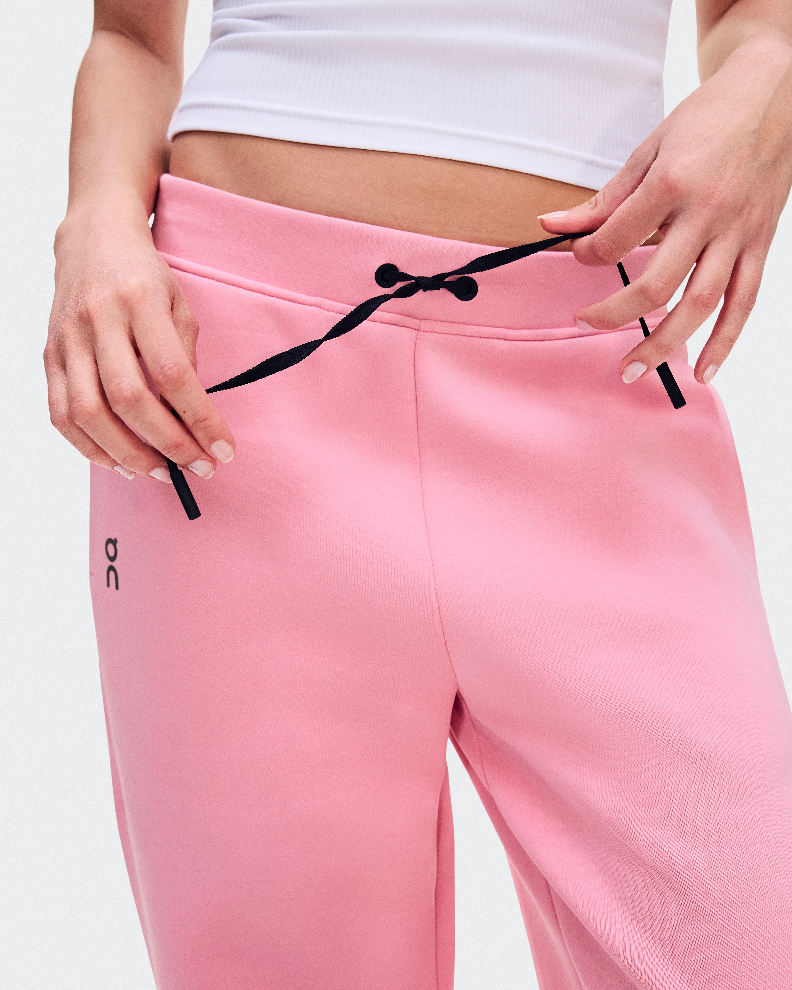 On Focus Tech Sweatpants Magnolia Women Pants