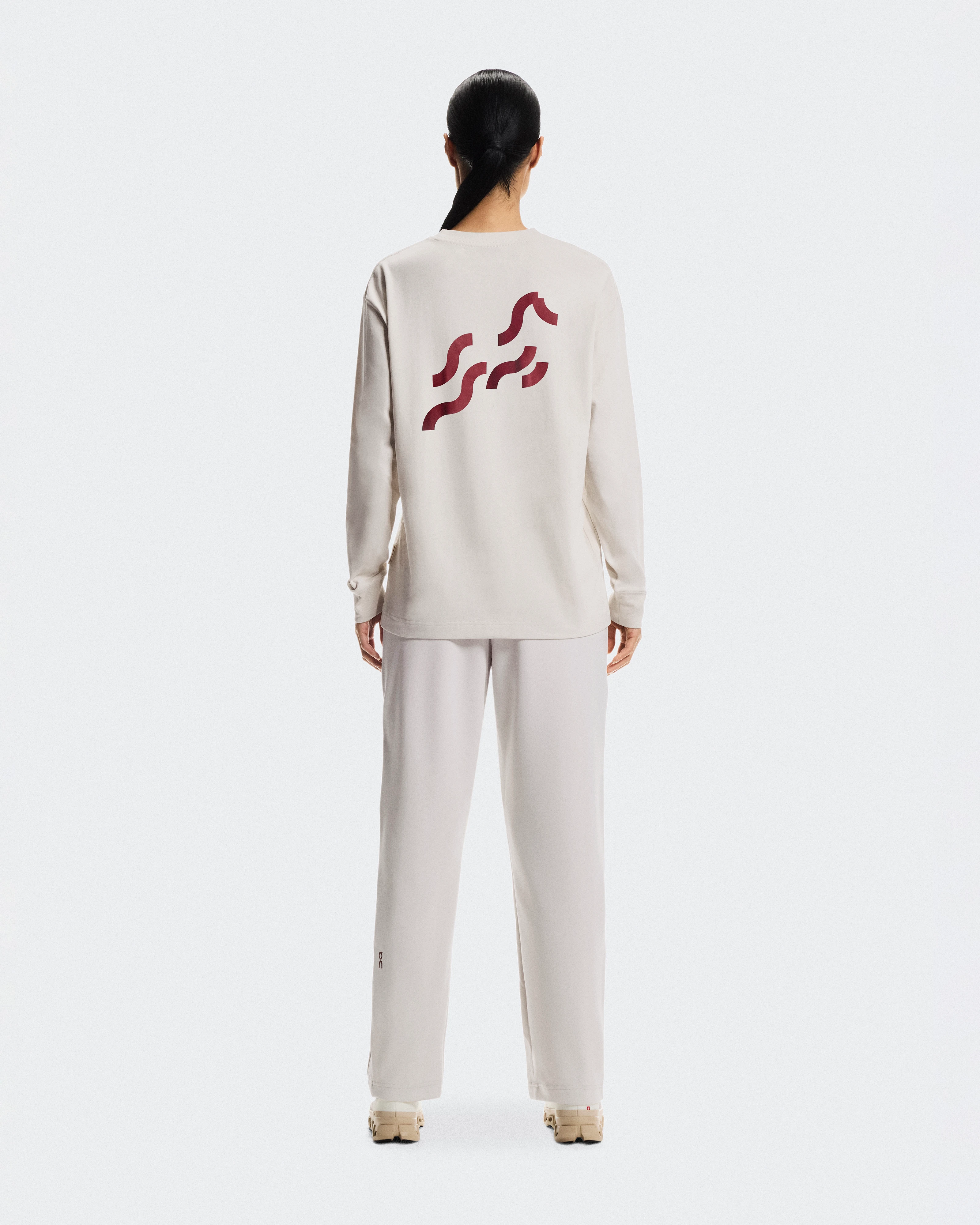 On Club Long-T Year of the Horse Pearl Women Tops and t-shirts