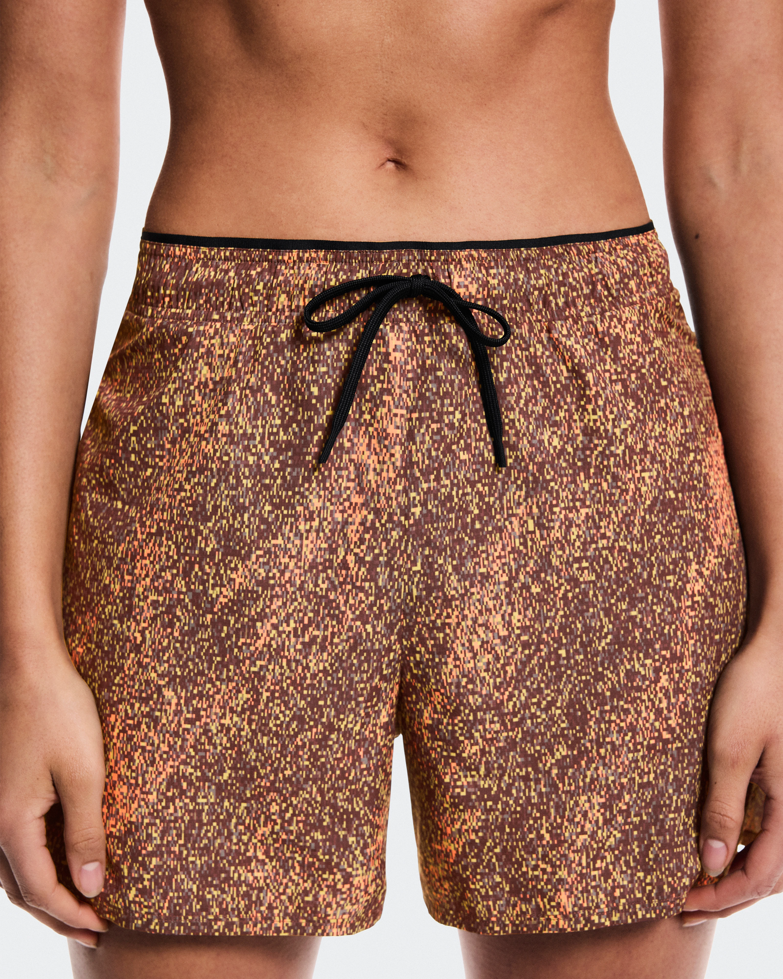 On Trail Shorts Black & Gobi Women Shorts