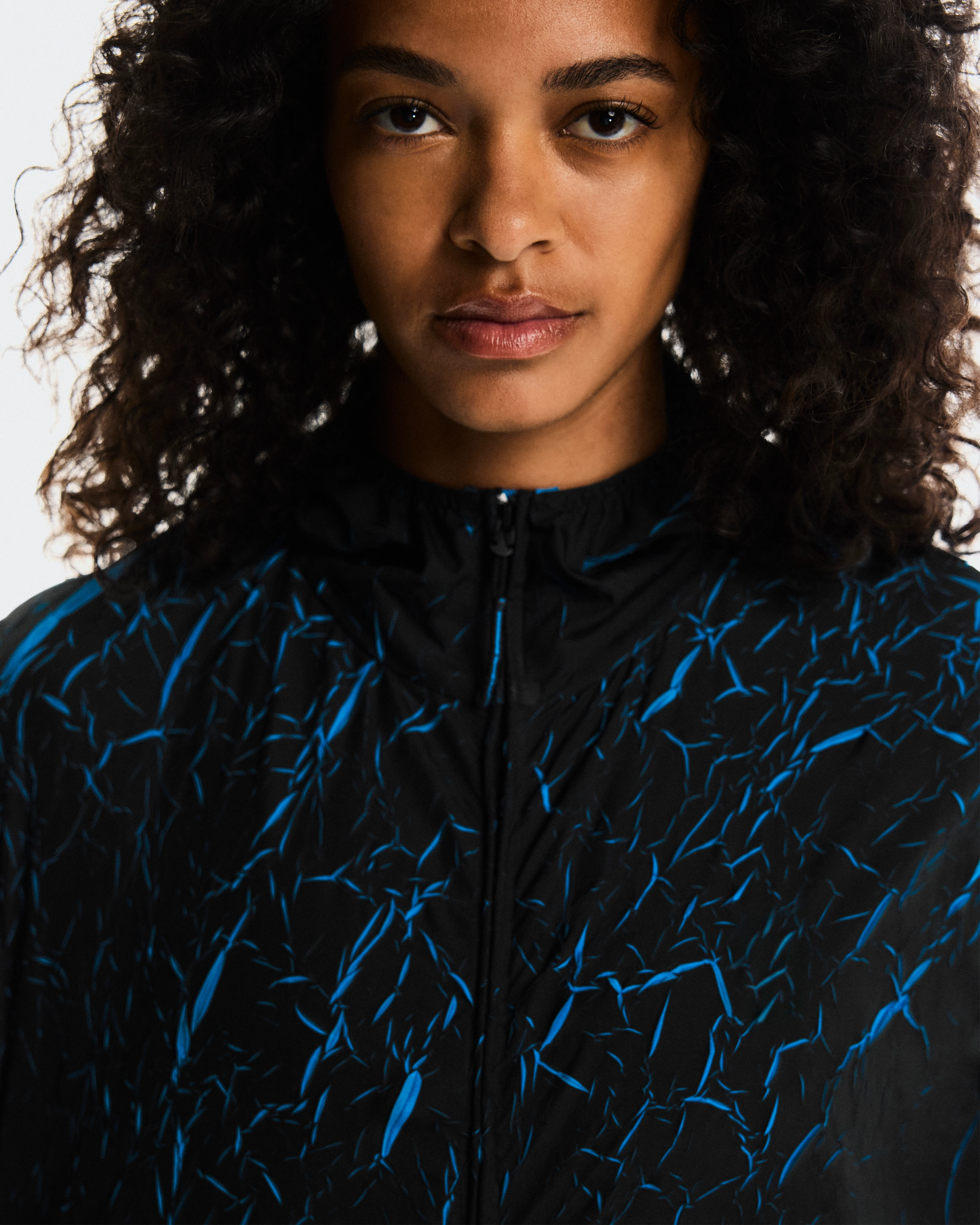 On Pace Run Jacket Malibu & Black Women Jackets