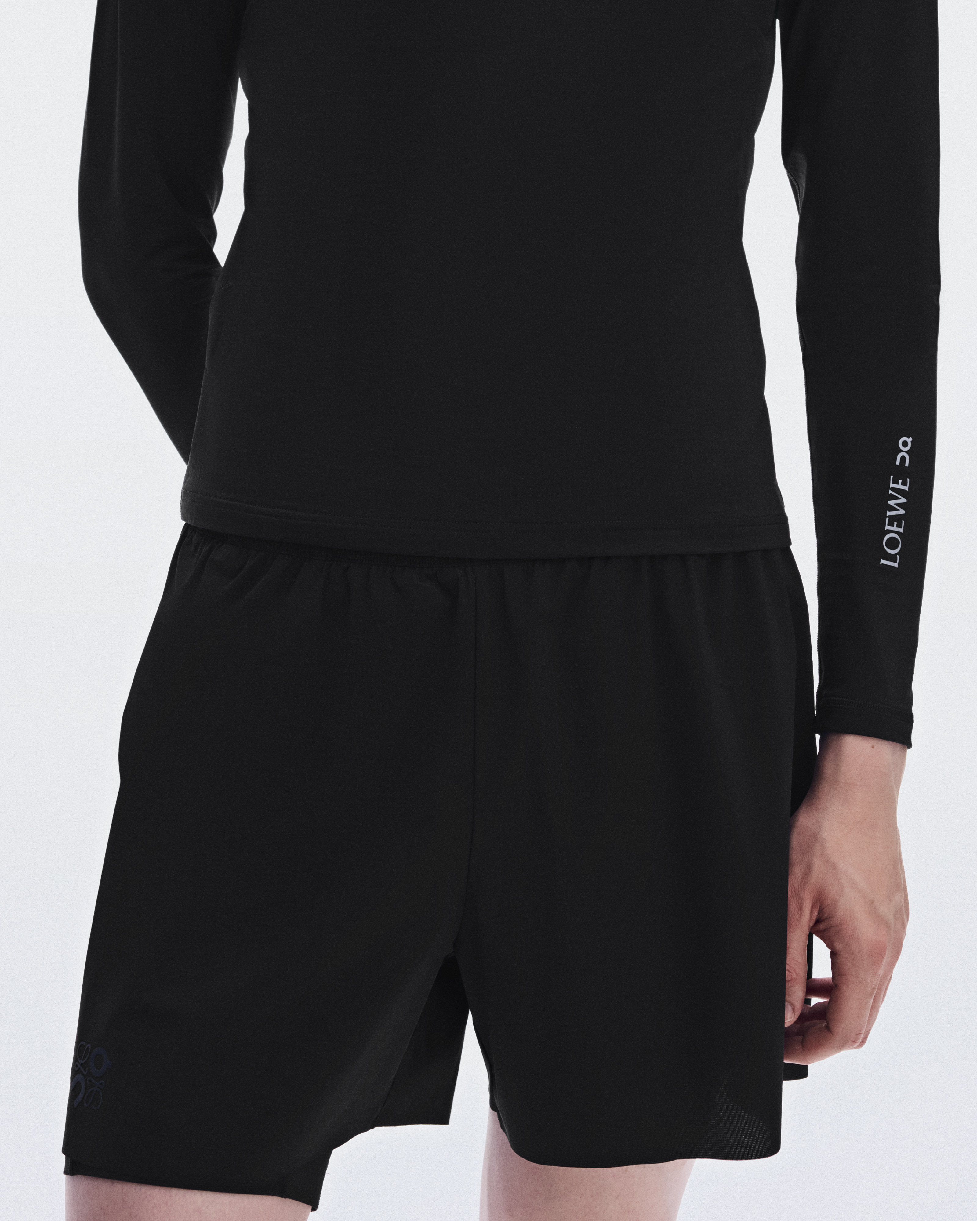 メンズ Shorts LOEWE | On 日本