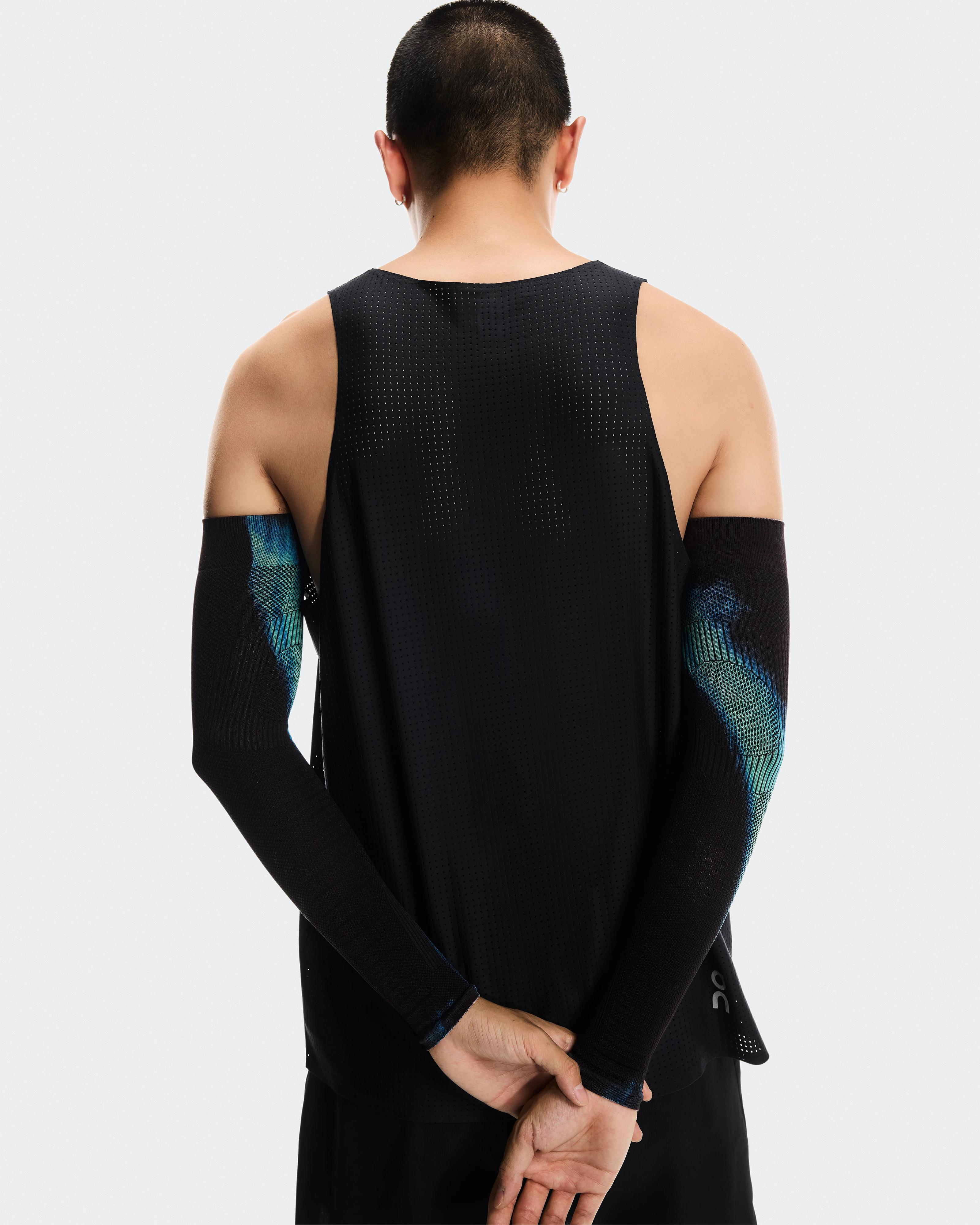 On Pace Arm Sleeves Black & Horizon Unisex Arm sleeves