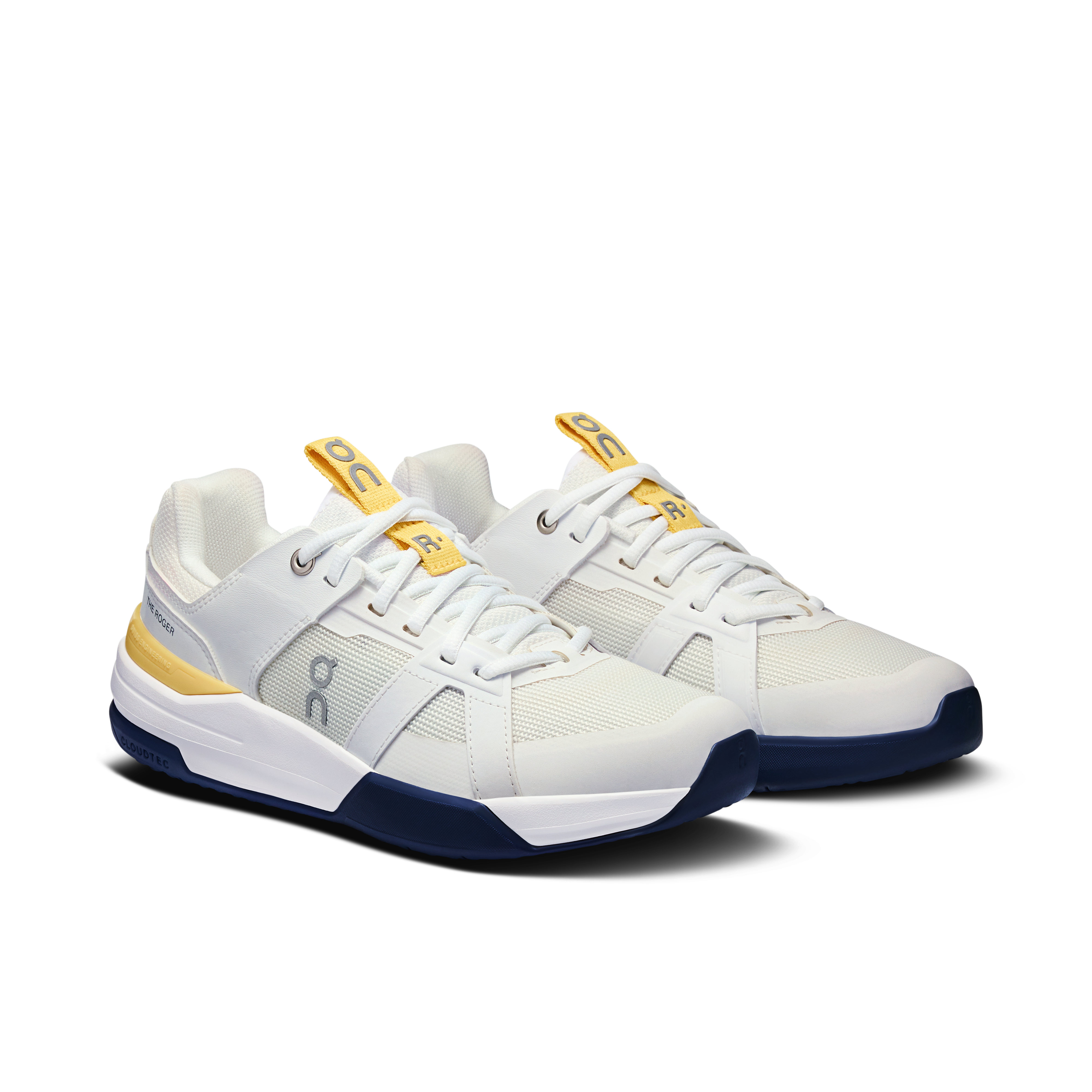 On THE ROGER Clubhouse Pro Youth White & Currant Youth Active life Shoes