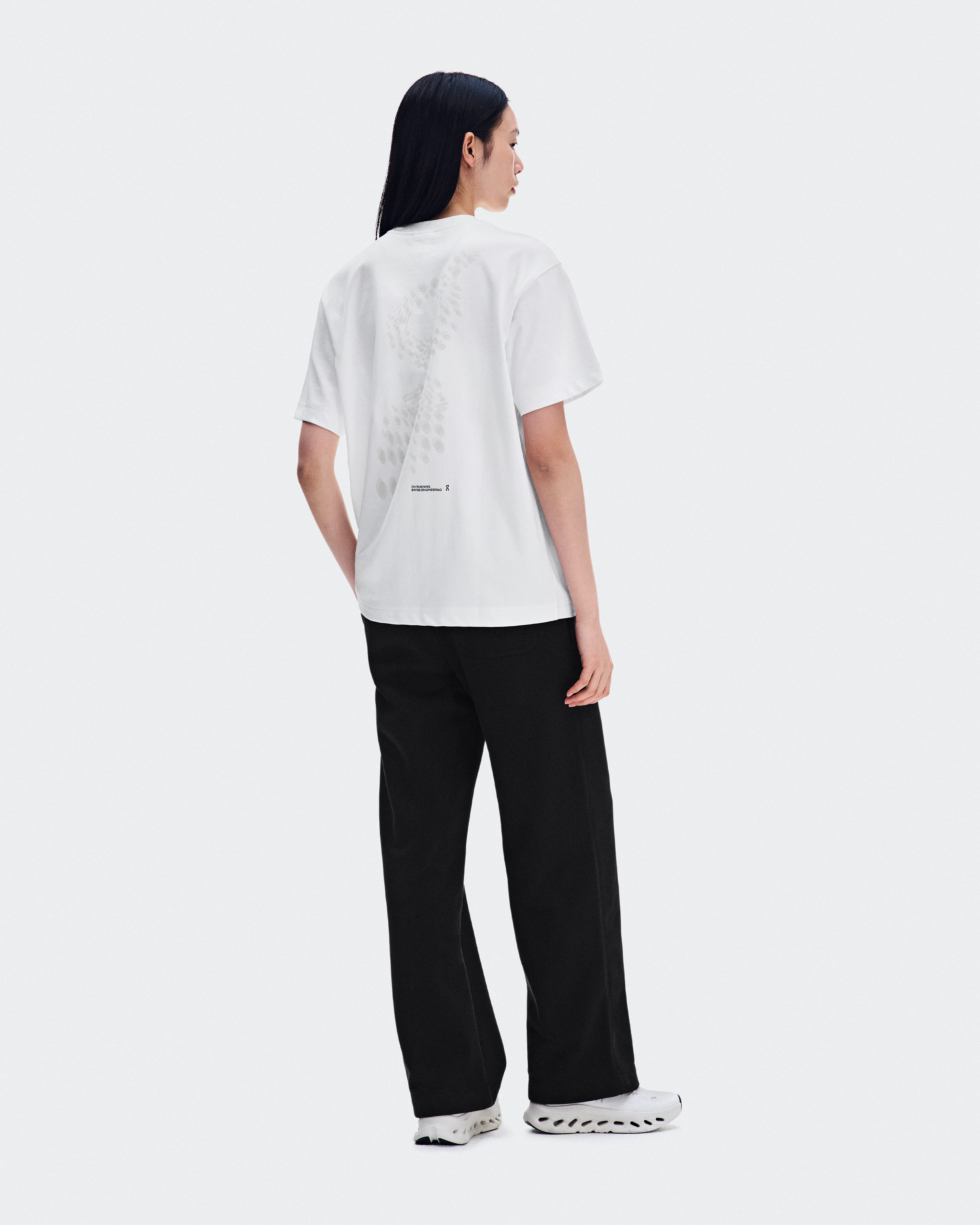 On Club Collective-T Runner White Women Tops and t-shirts