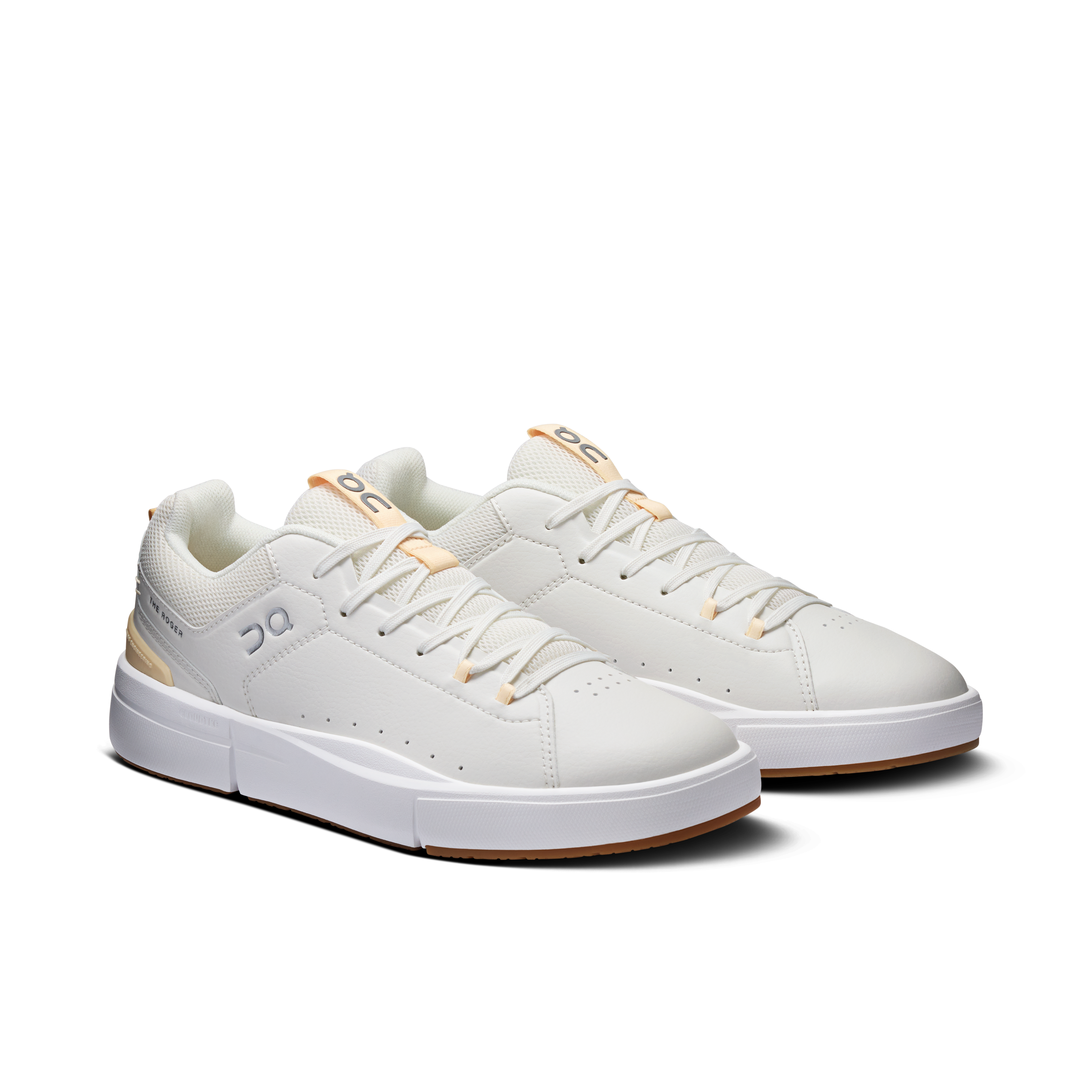 On THE ROGER Youth Ivory & Blonde Youth Tennis Shoes