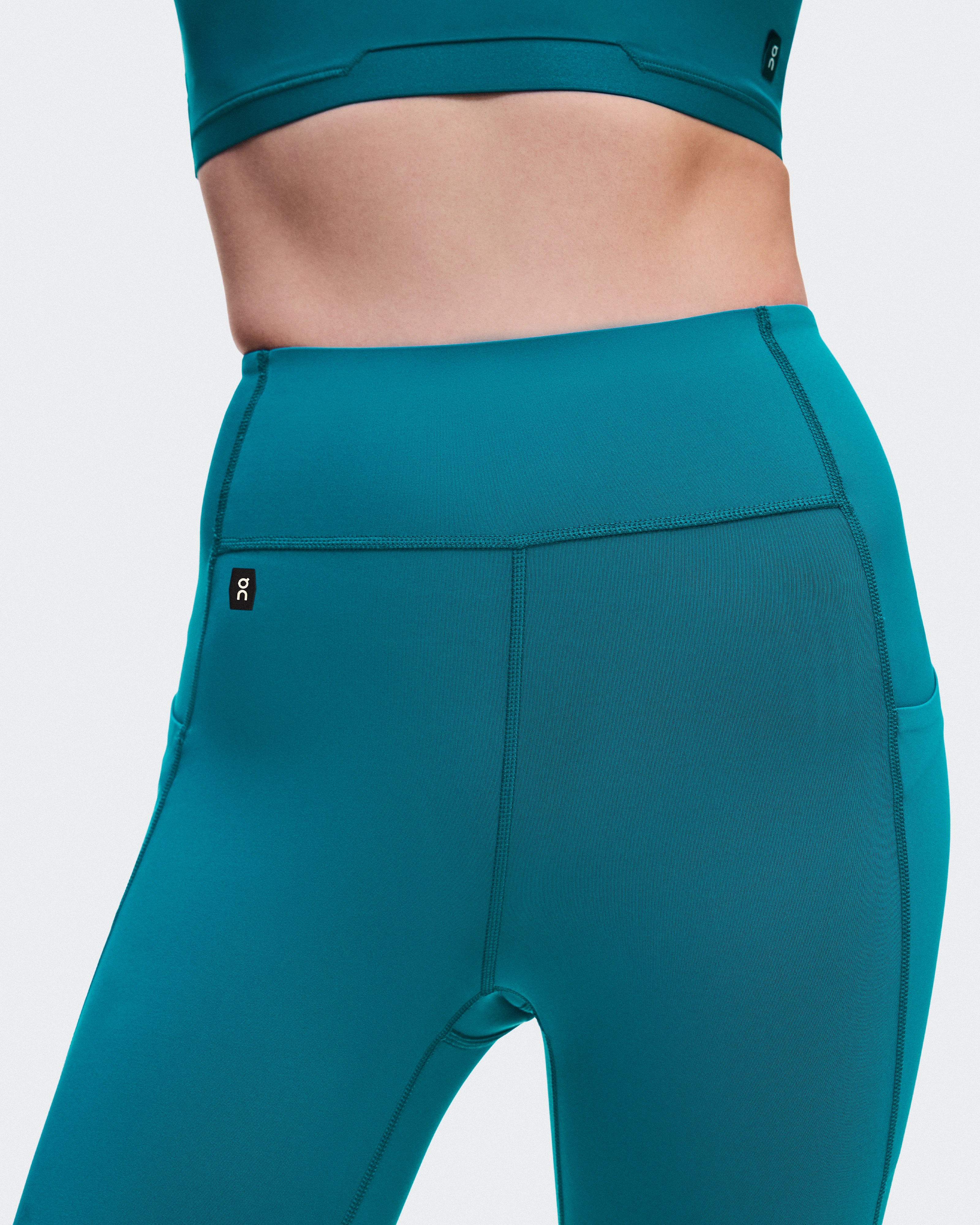 On Train Tights Abyss Women Tights