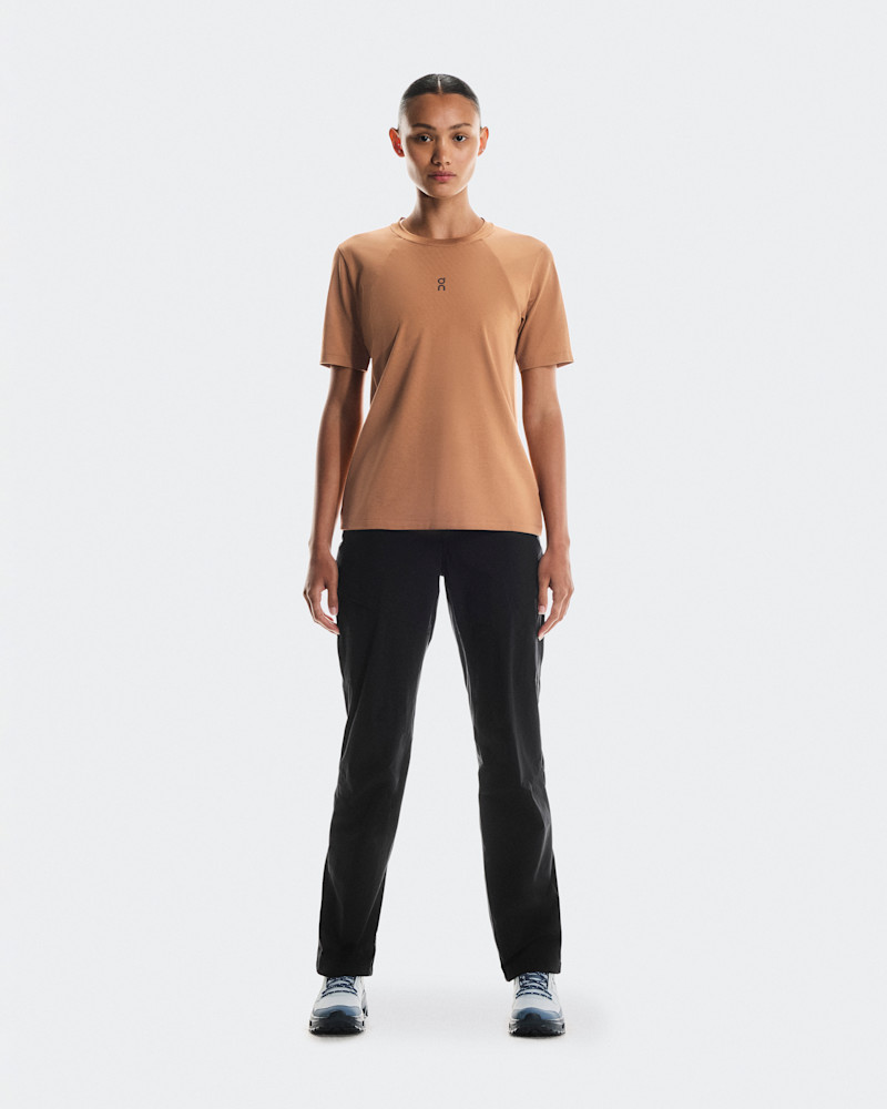 On Women's Trek-T Short-Sleeve Shirt in Sphynx, Size: XL, Polyester