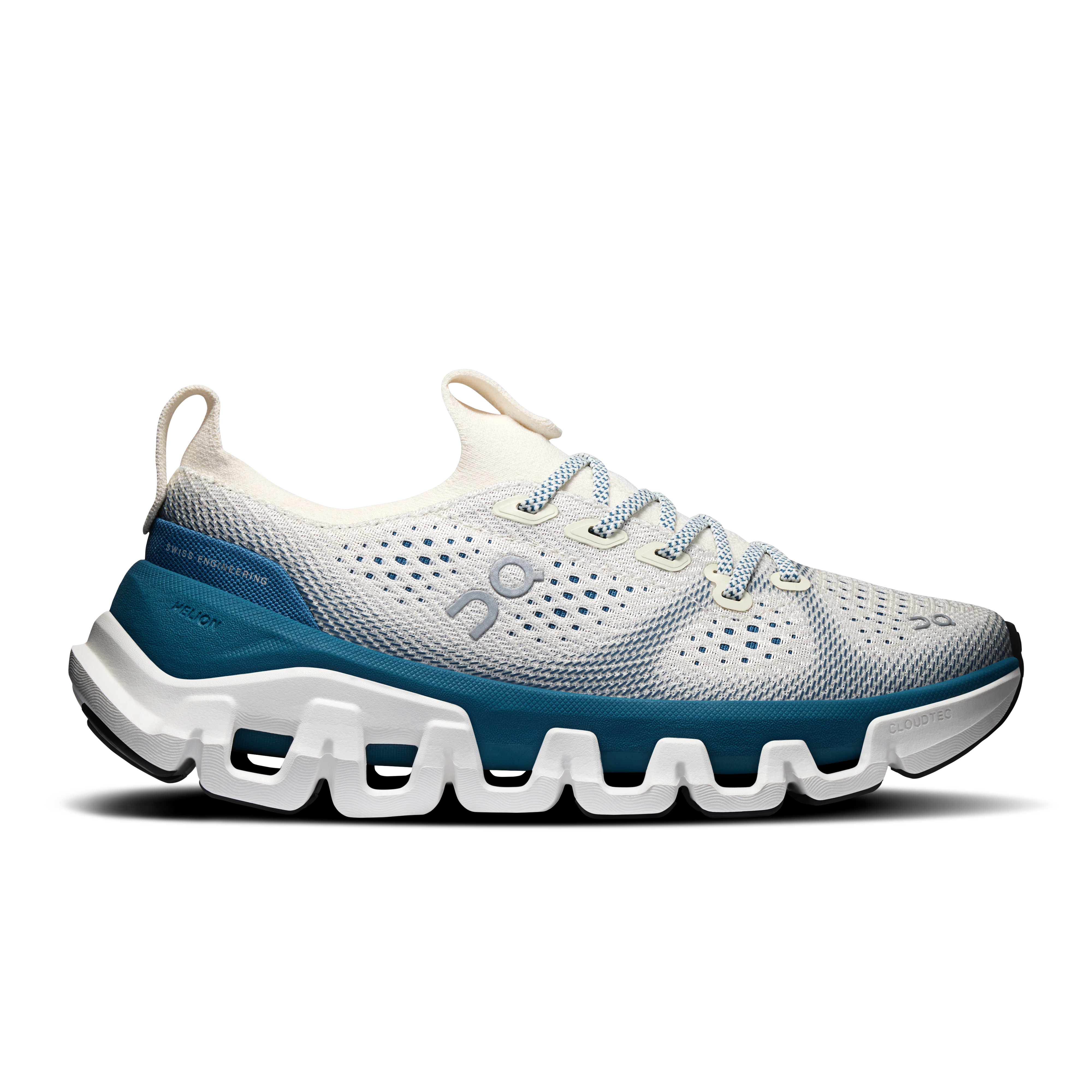 Cloud X Tempo Lifestyle Shoe in Ivory/Storm