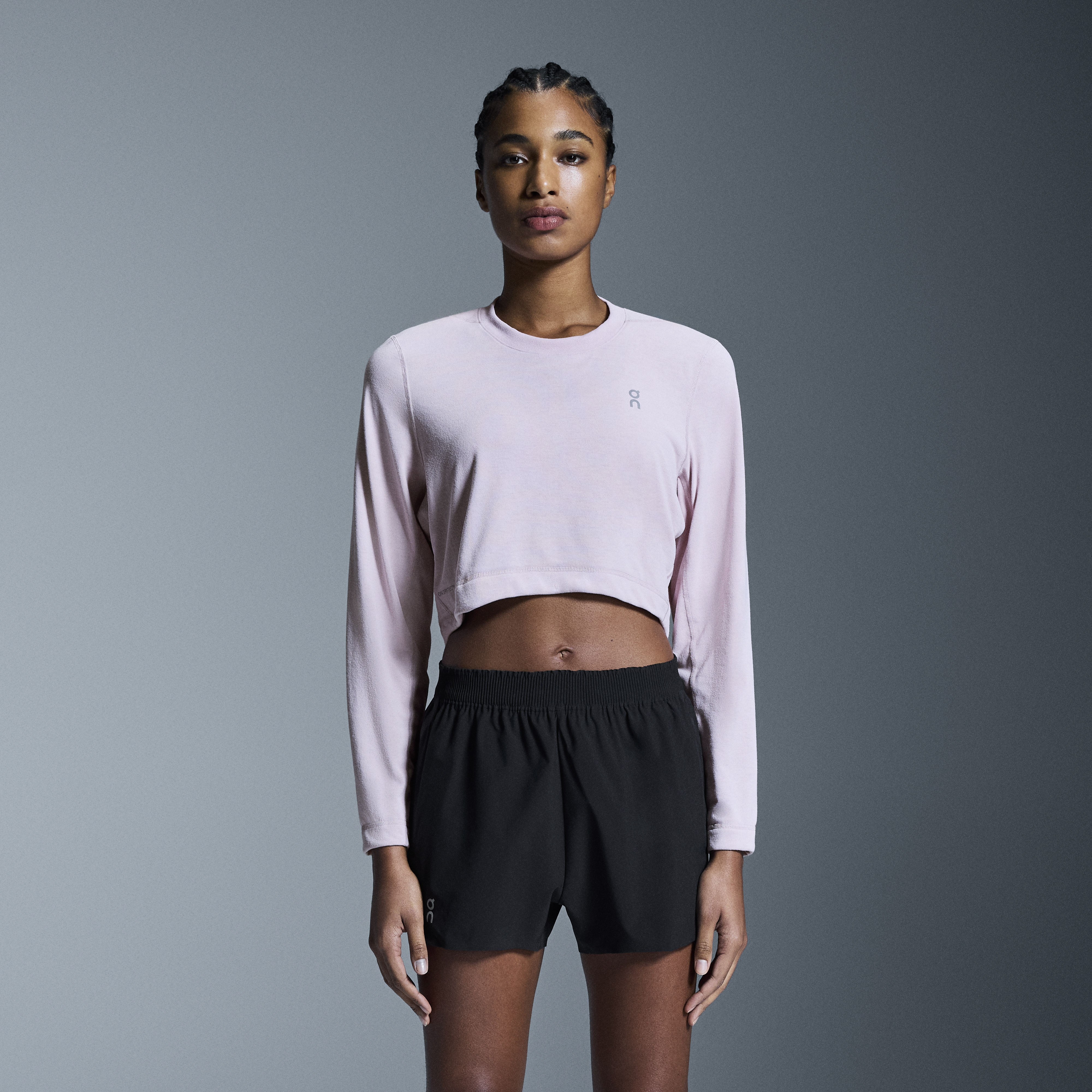 Train Long-T Crop Graphic Long-Sleeve Shirt in Mauve