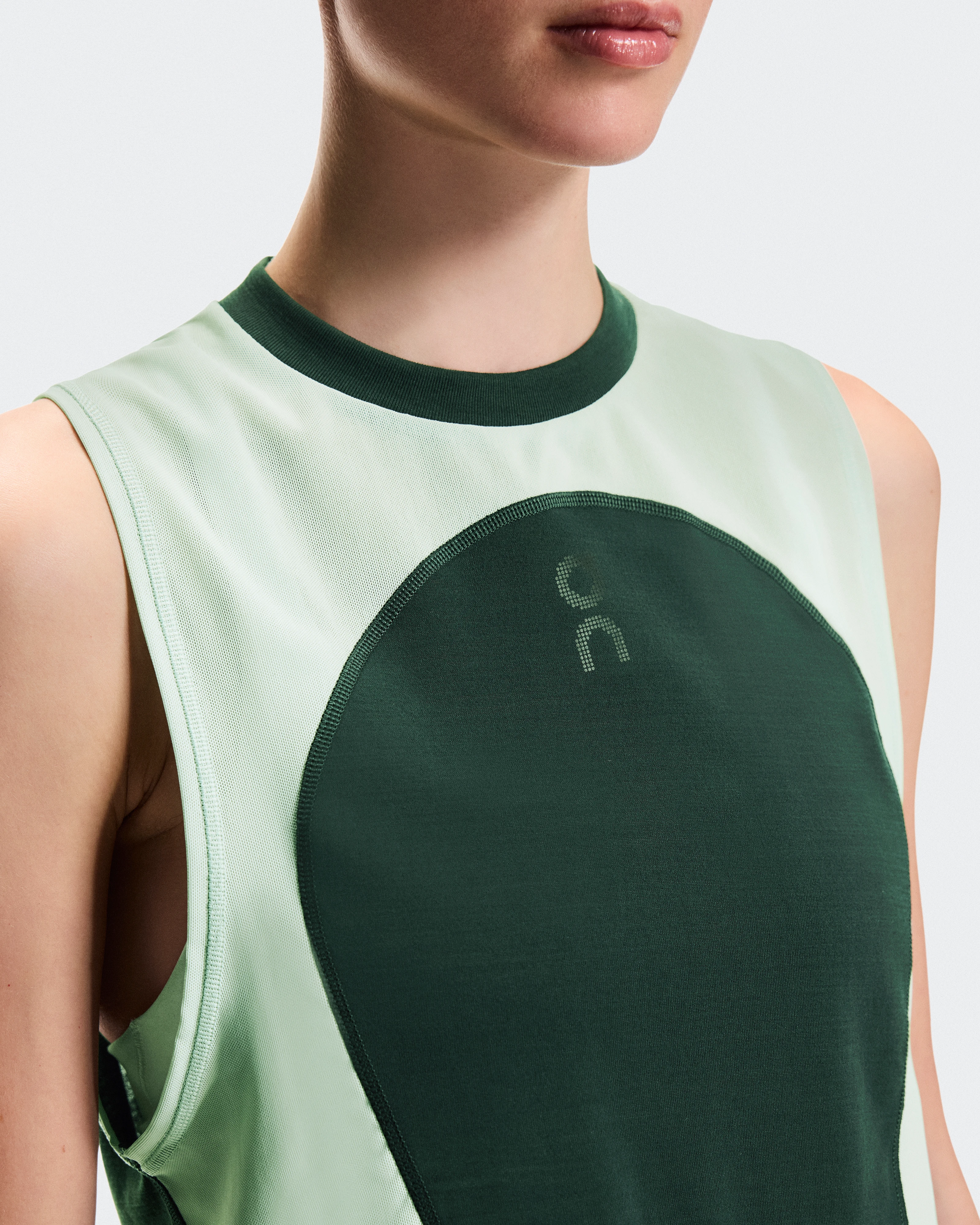 On Train Volt Tank Obsidian Women Tops and t-shirts