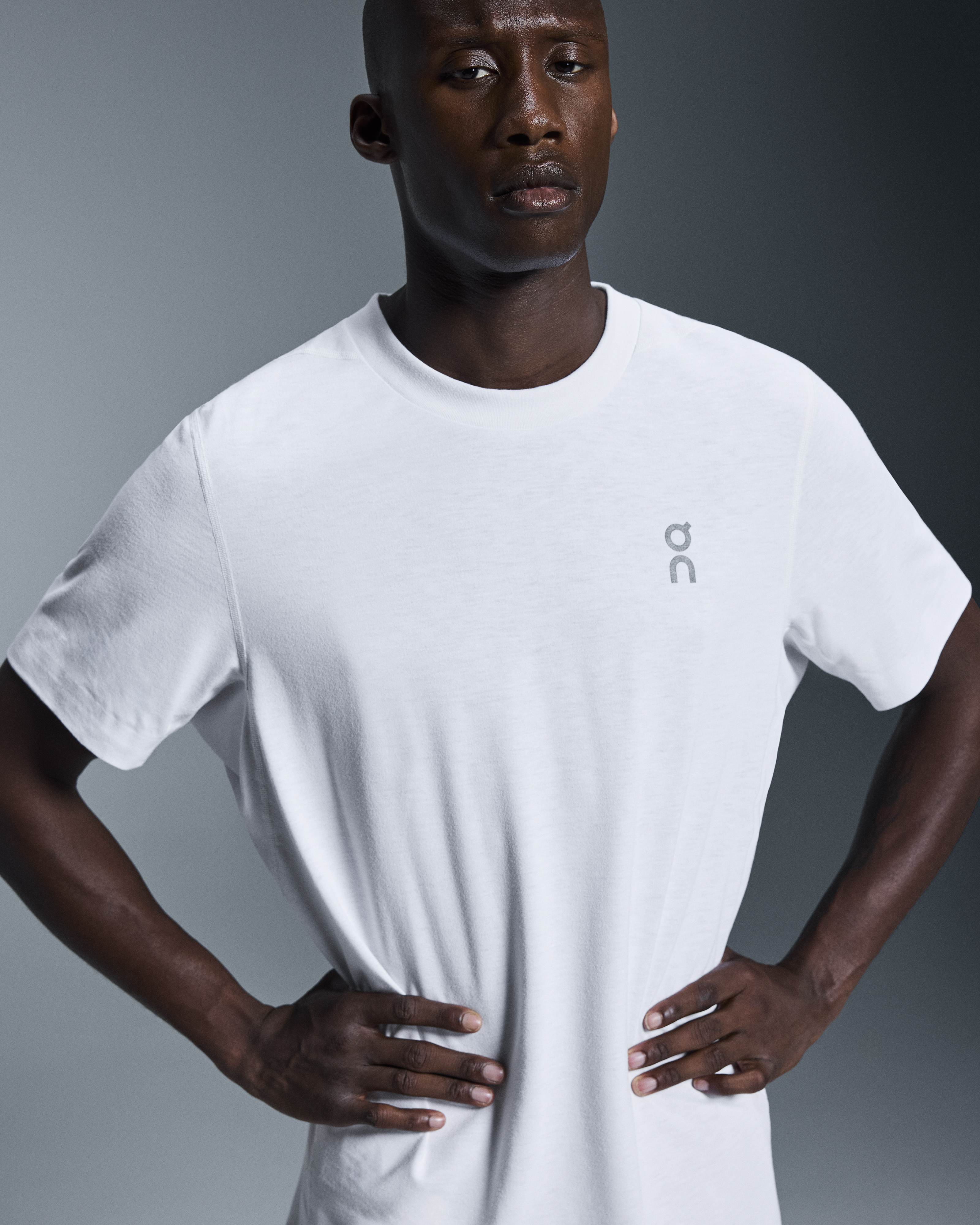 On オン Performance-T ホワイト Men's Train-T | White | On United States