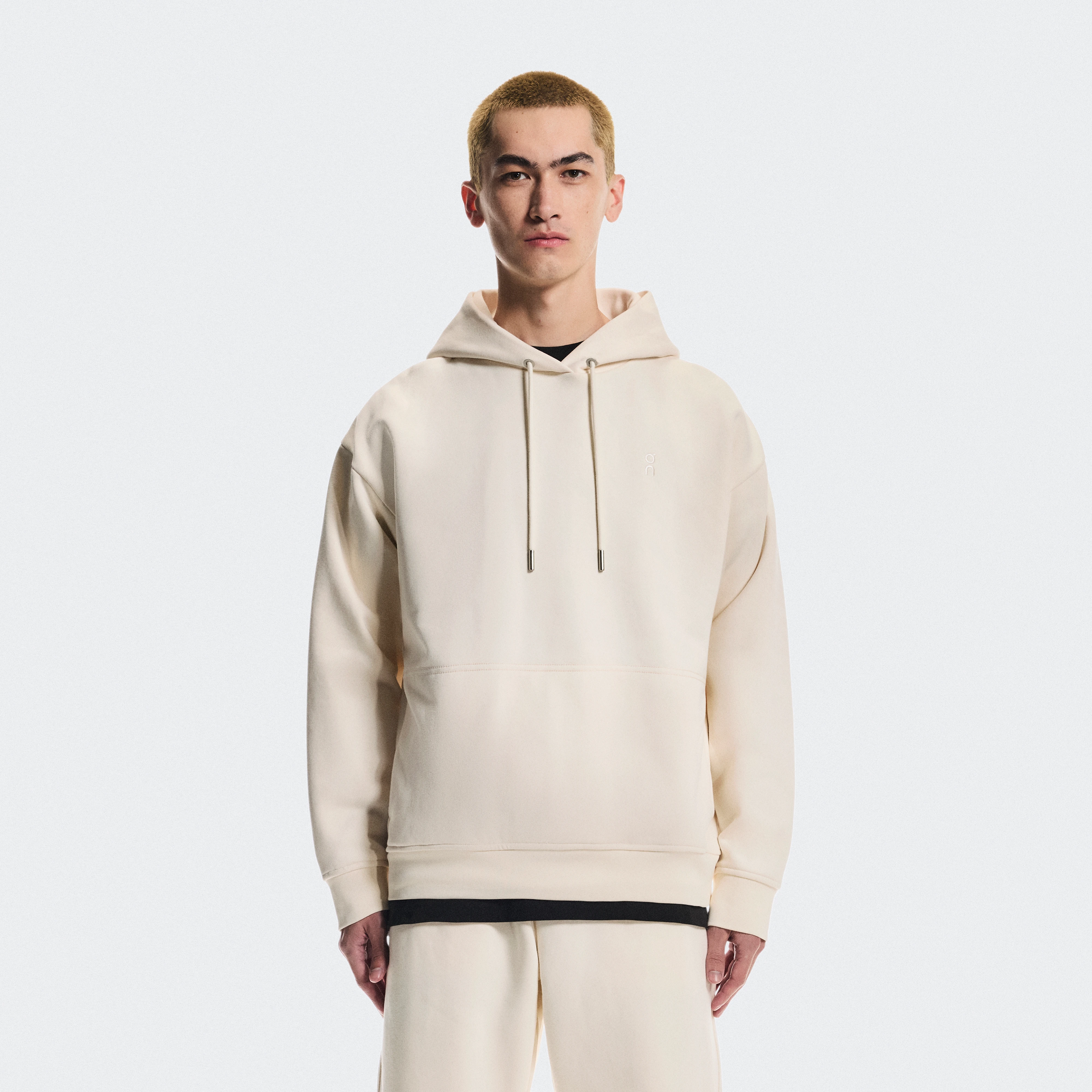 On Club Collective Hoodie ベージュ メンズ メンズ – 一日中快適 フーディ＆スウェットシャツ