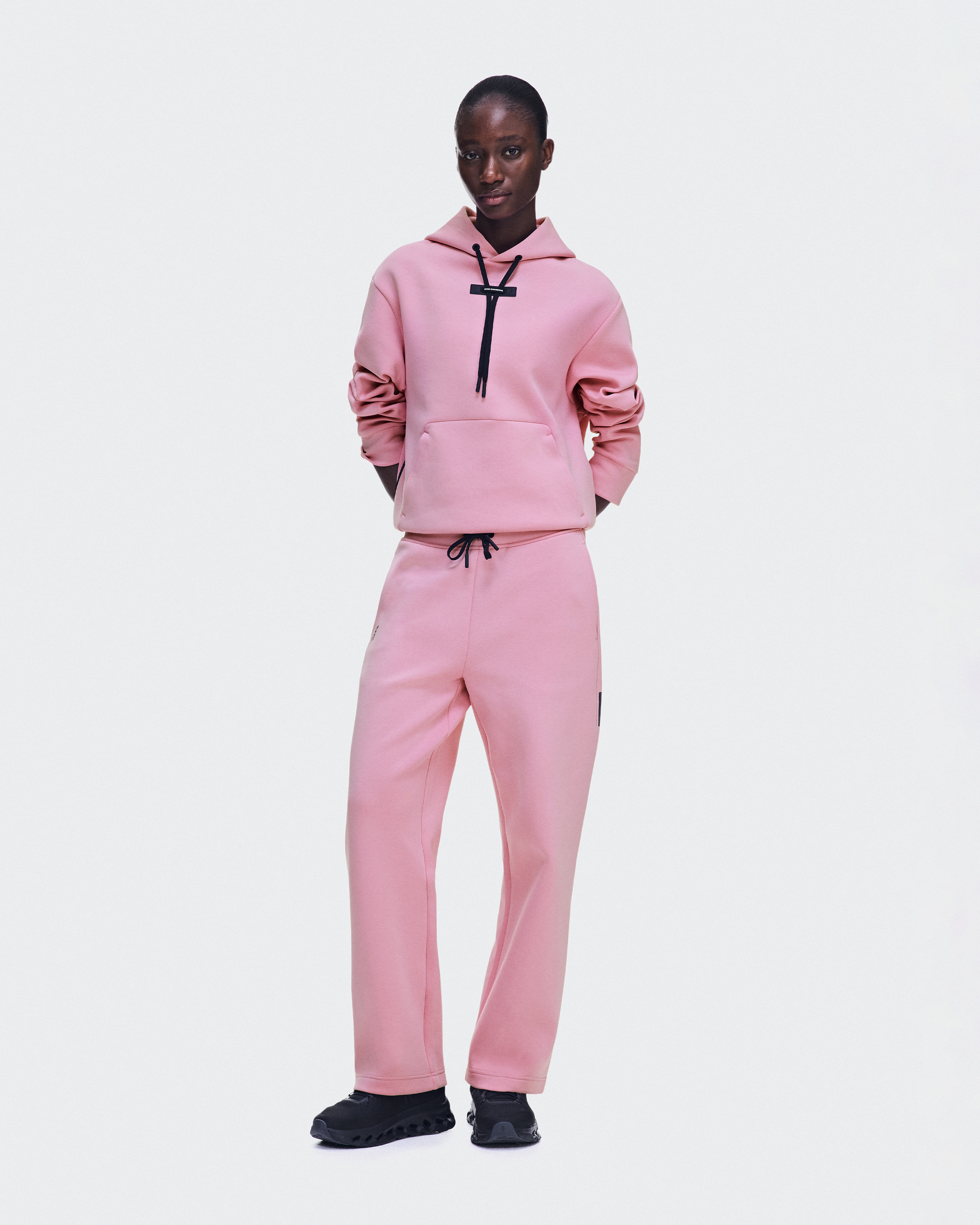 Focus Tech Hoodie in Magnolia