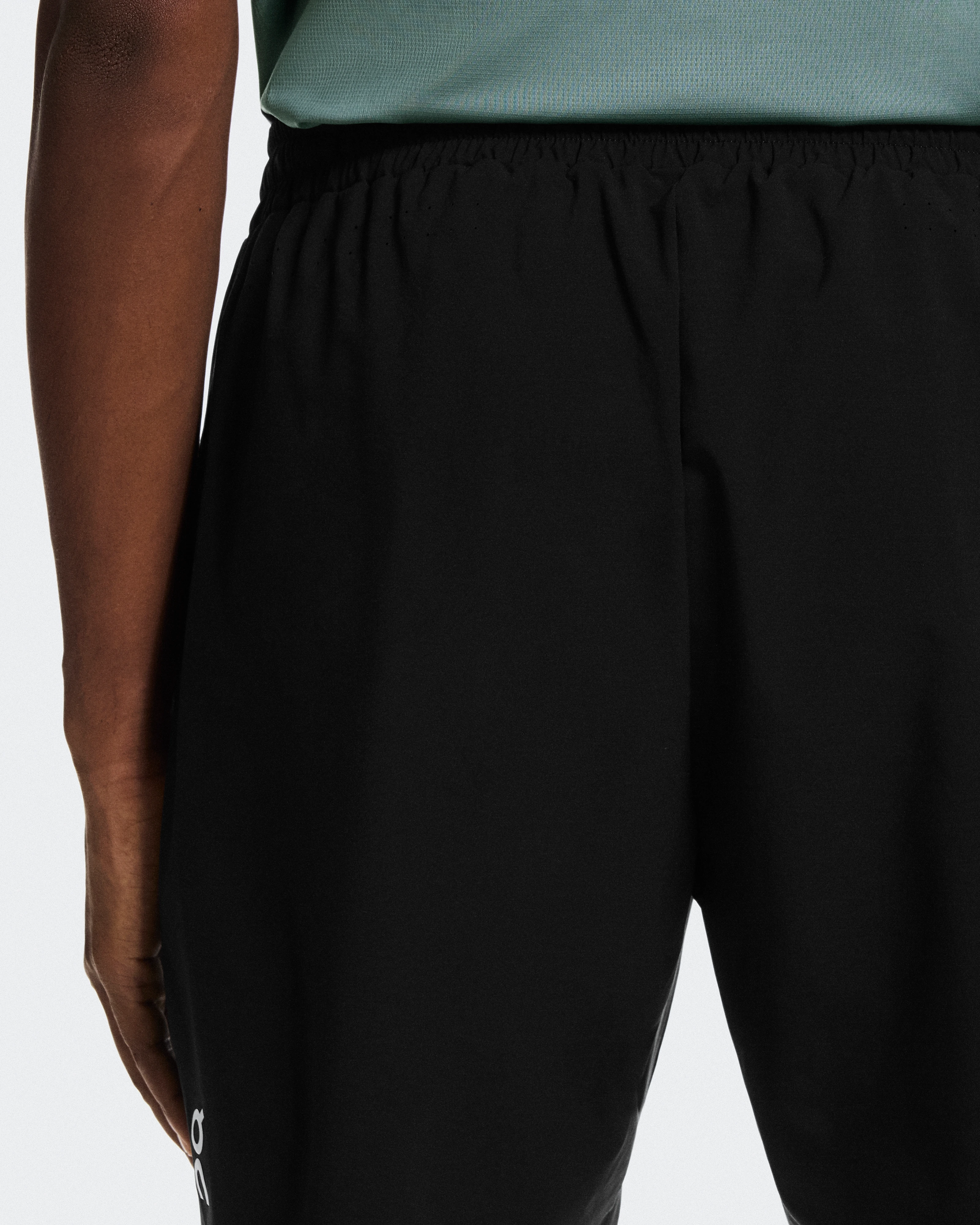 On 7" Court Shorts Black Men Shorts
