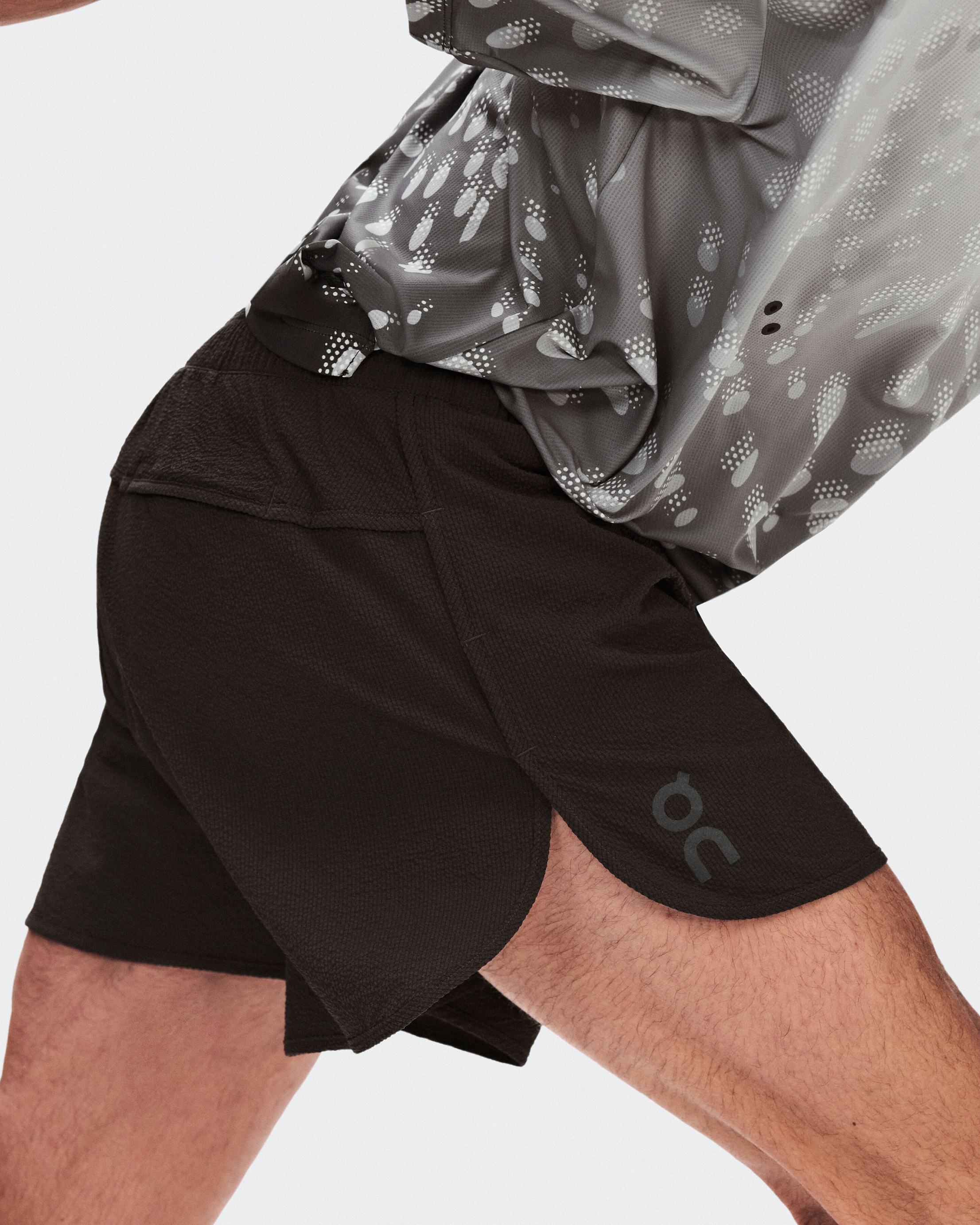 メンズ Performance Volt Shorts | On 日本