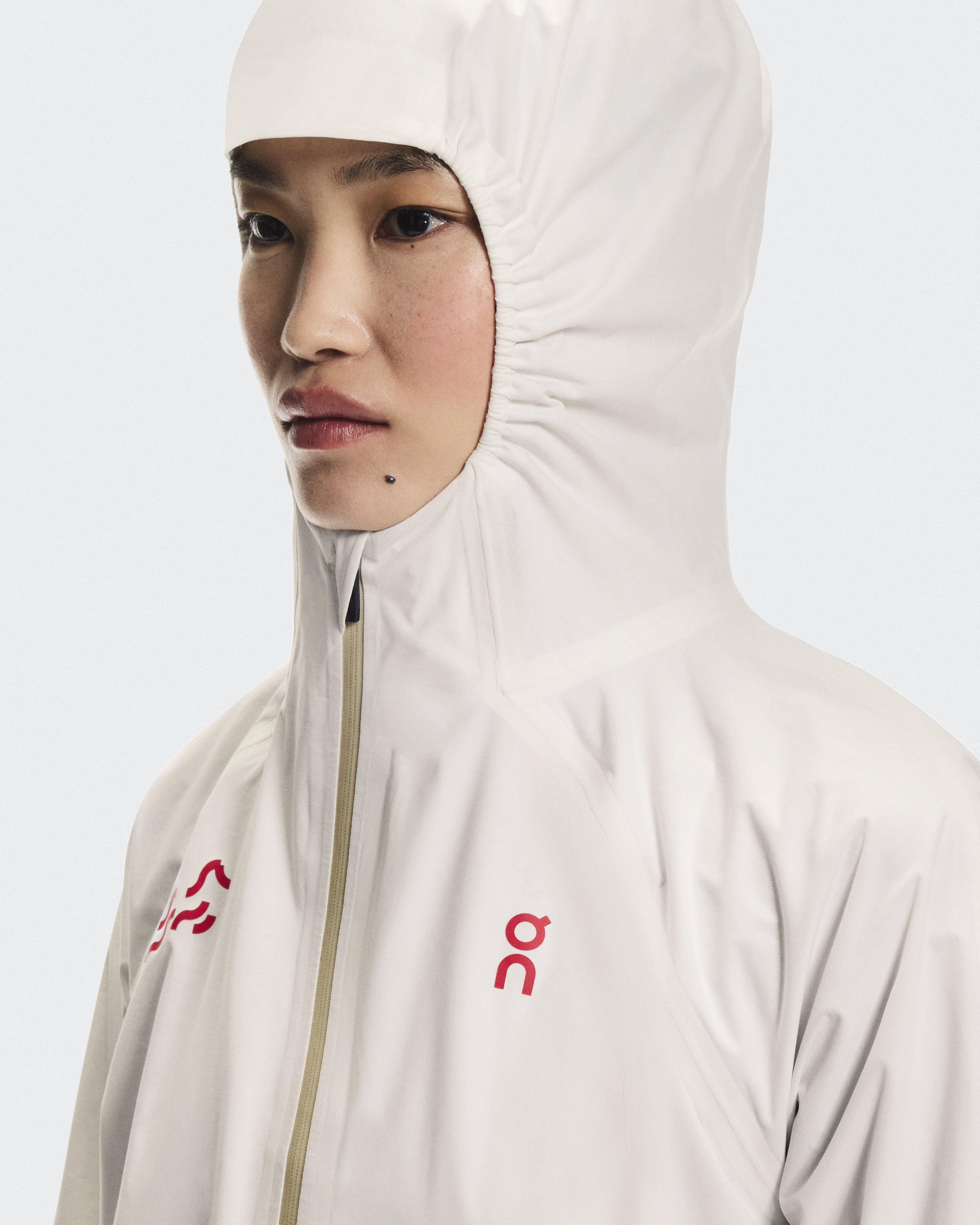 ウィメンズ Performance Jacket Year of the Horse | ベージュ | On 日本