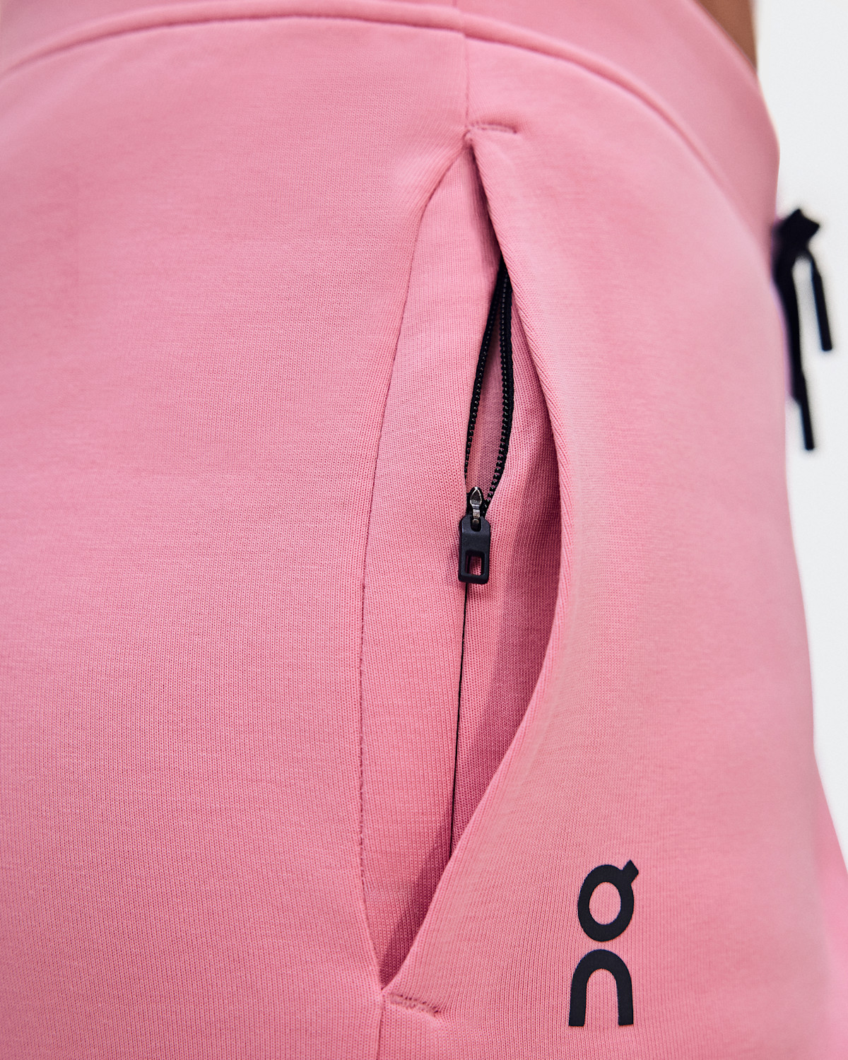 Women's Focus Tech Sweatpants