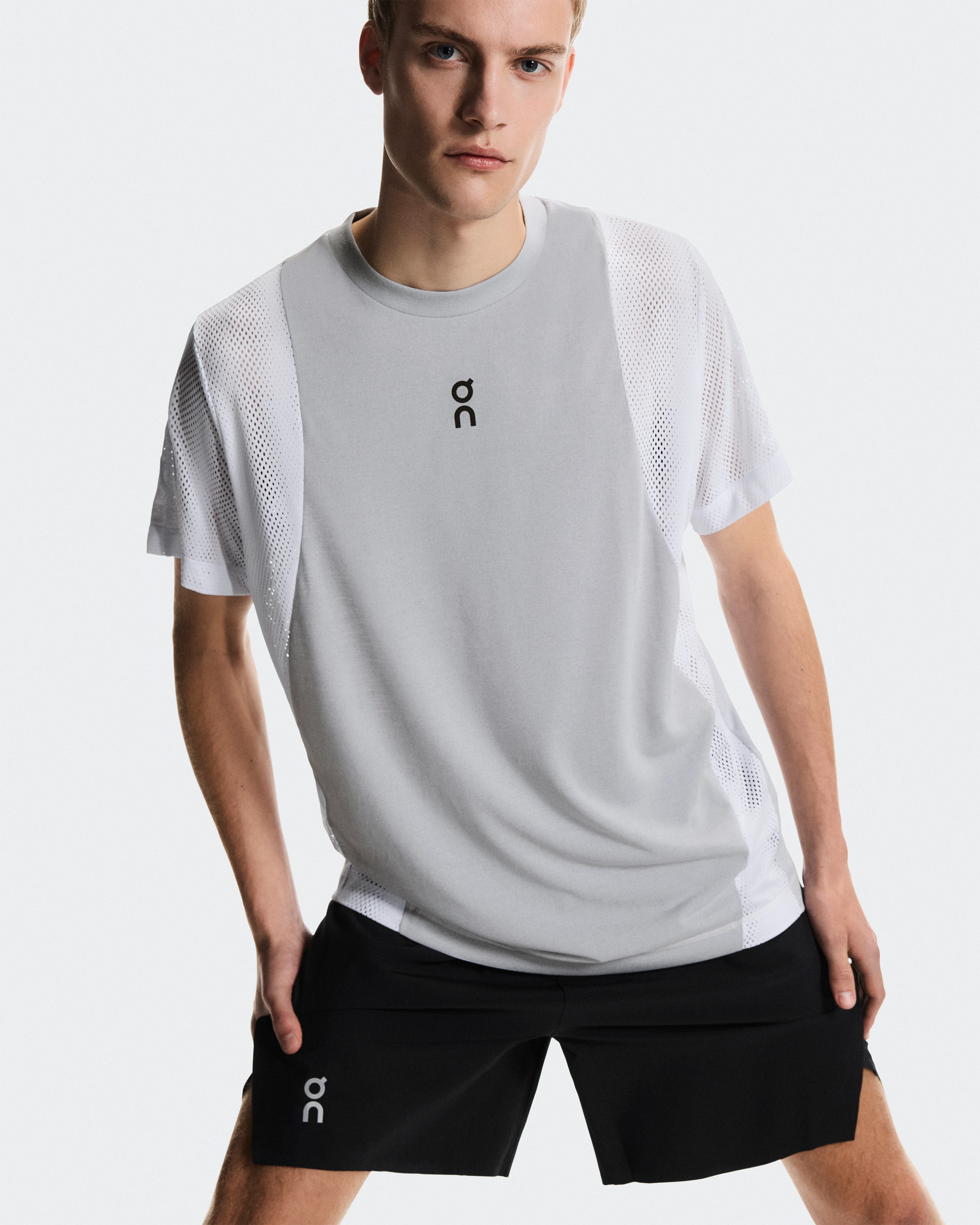 On Train Volt-T Crater Men Tops and t-shirts