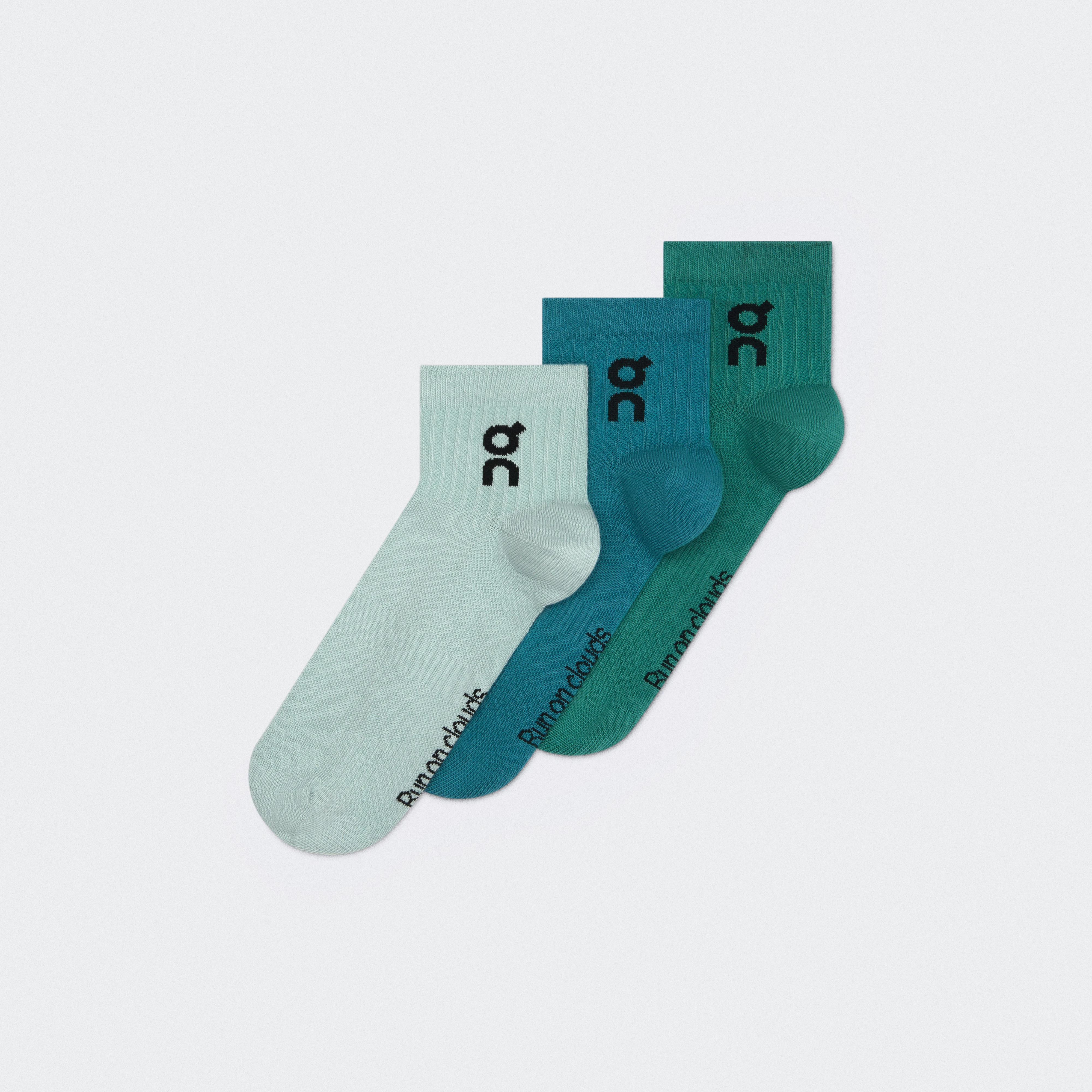 On Logo Sock Mid 3P Brook & Storm オールジェンダー – オールデイ　通気性　汎用性 ソックス