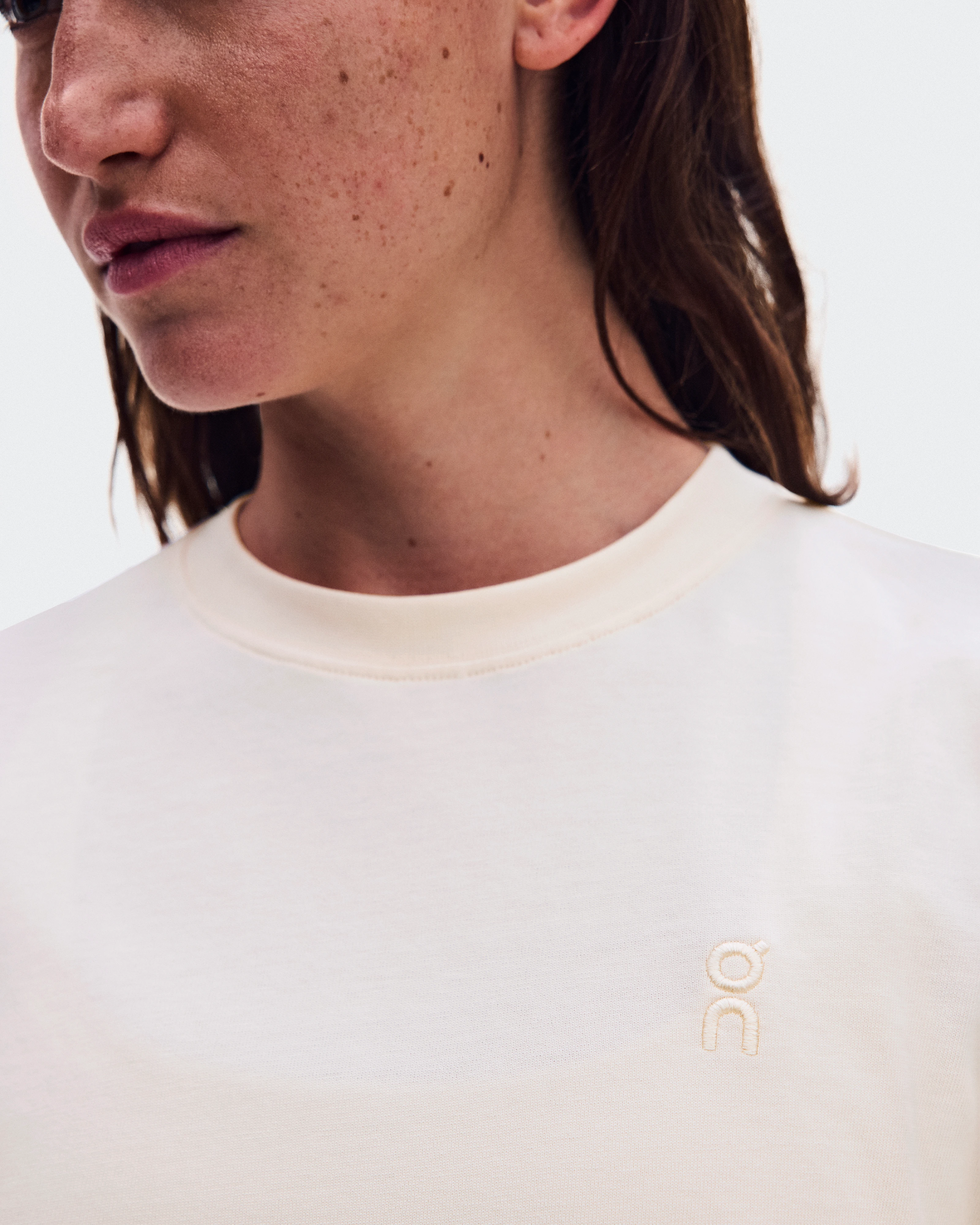 On Club Collective-T Pixel Chantilly Women – Elevated everyday wear Tops and t-shirts