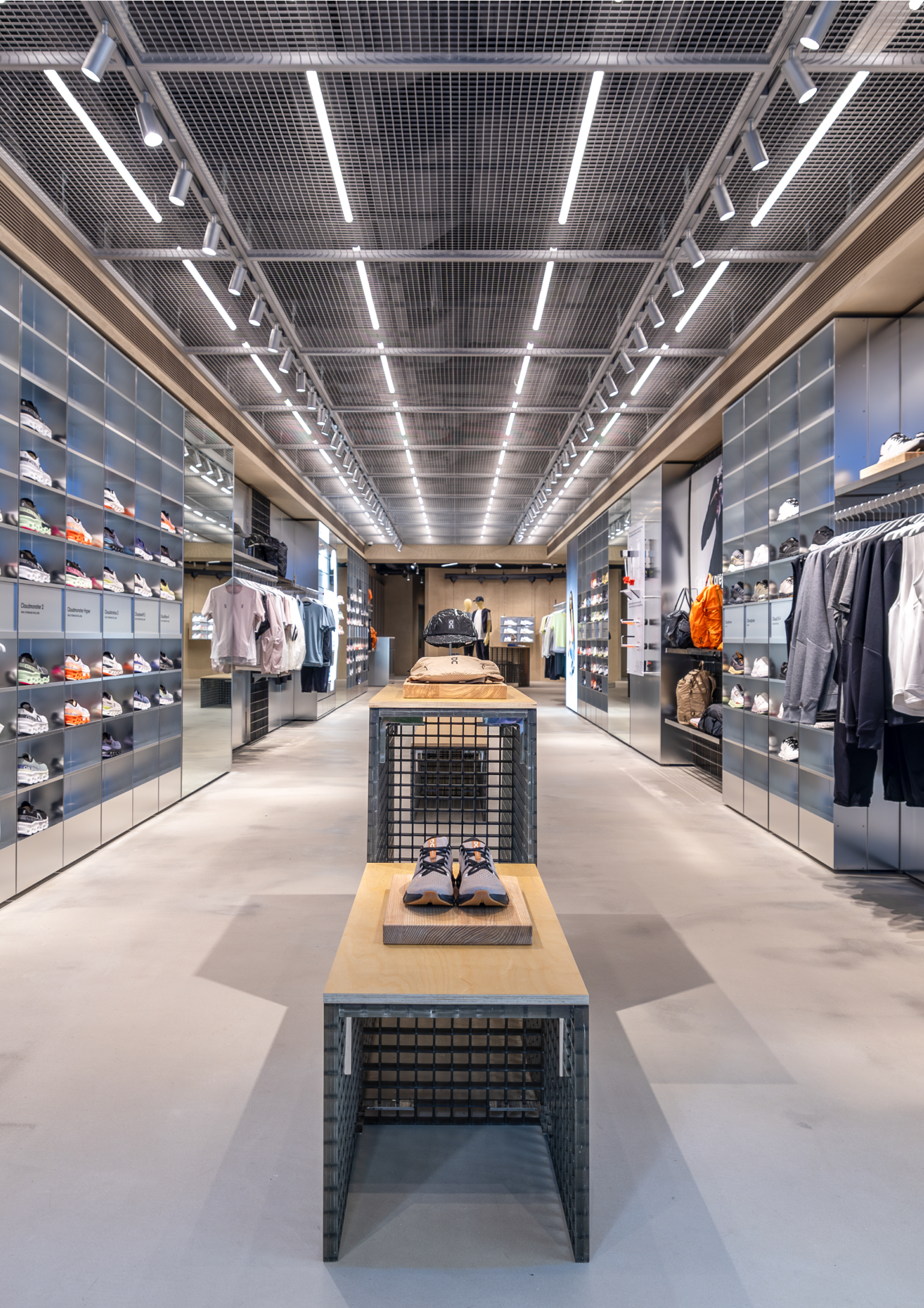On Store Hong Kong H Queen's | On Hong Kong SAR