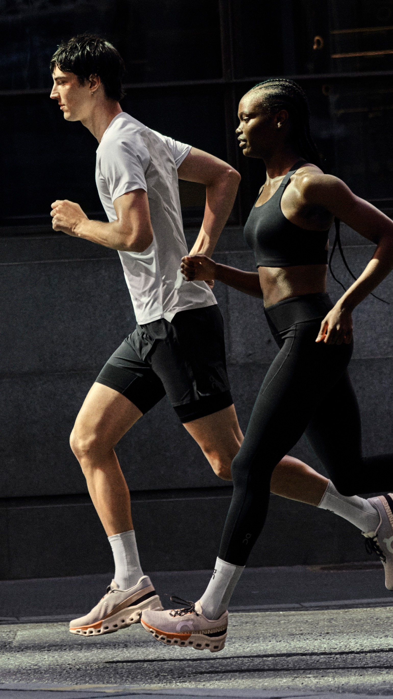 ウィメンズ Cloudsurfer Max | On 日本