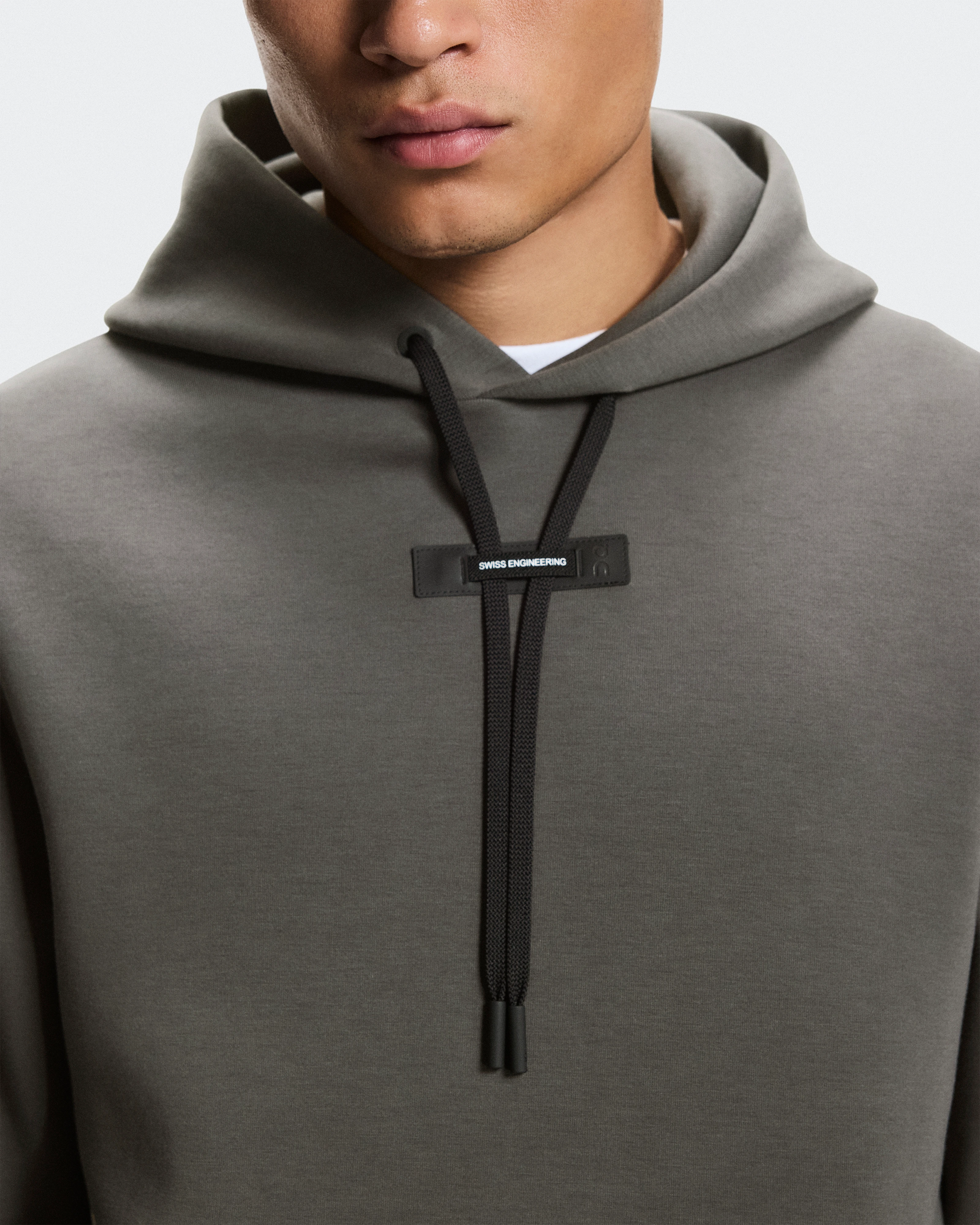 On Focus Tech Hoodie Shadow Men Hoodies and sweatshirts