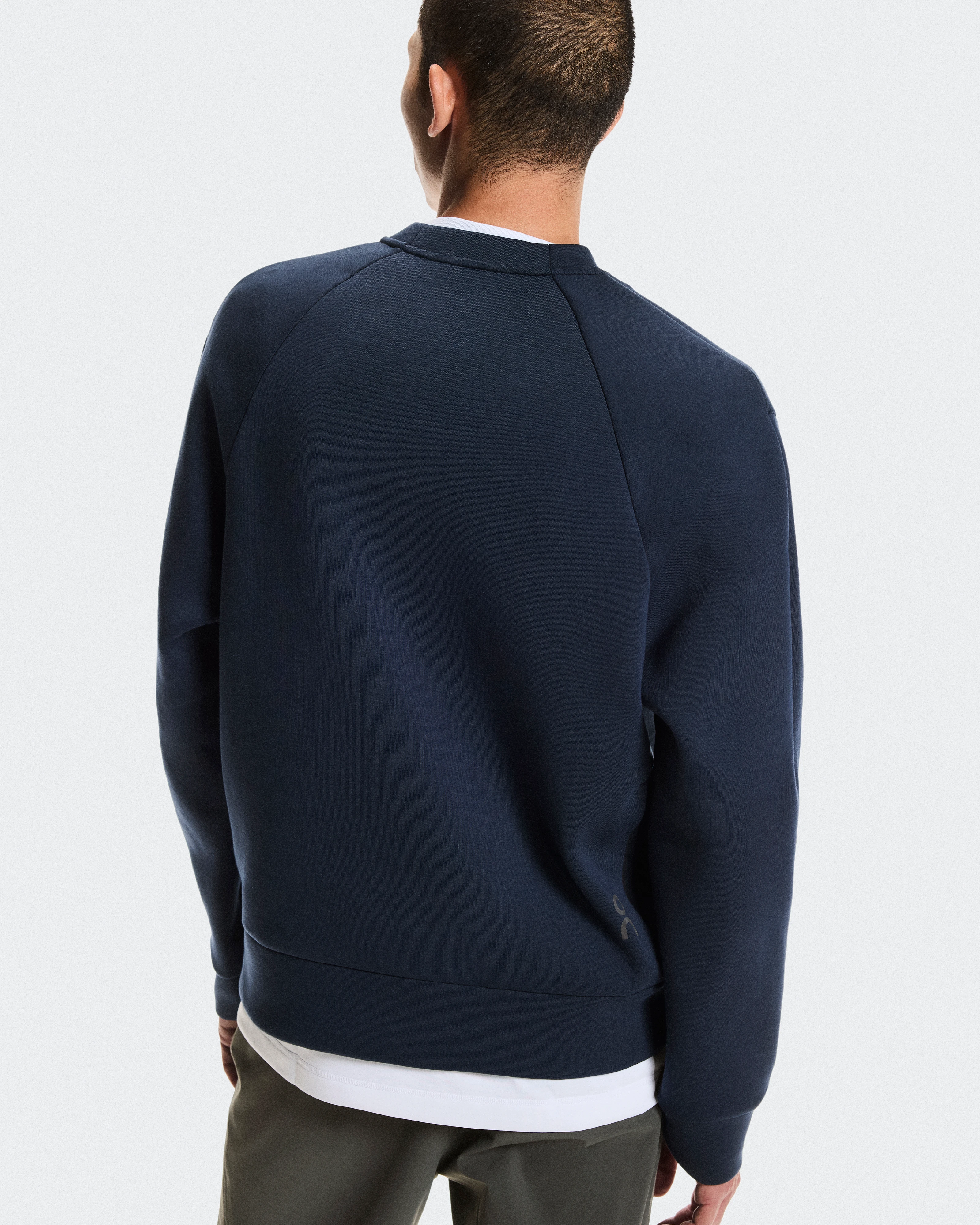 On Focus Tech Crew Navy Men Hoodies and sweatshirts