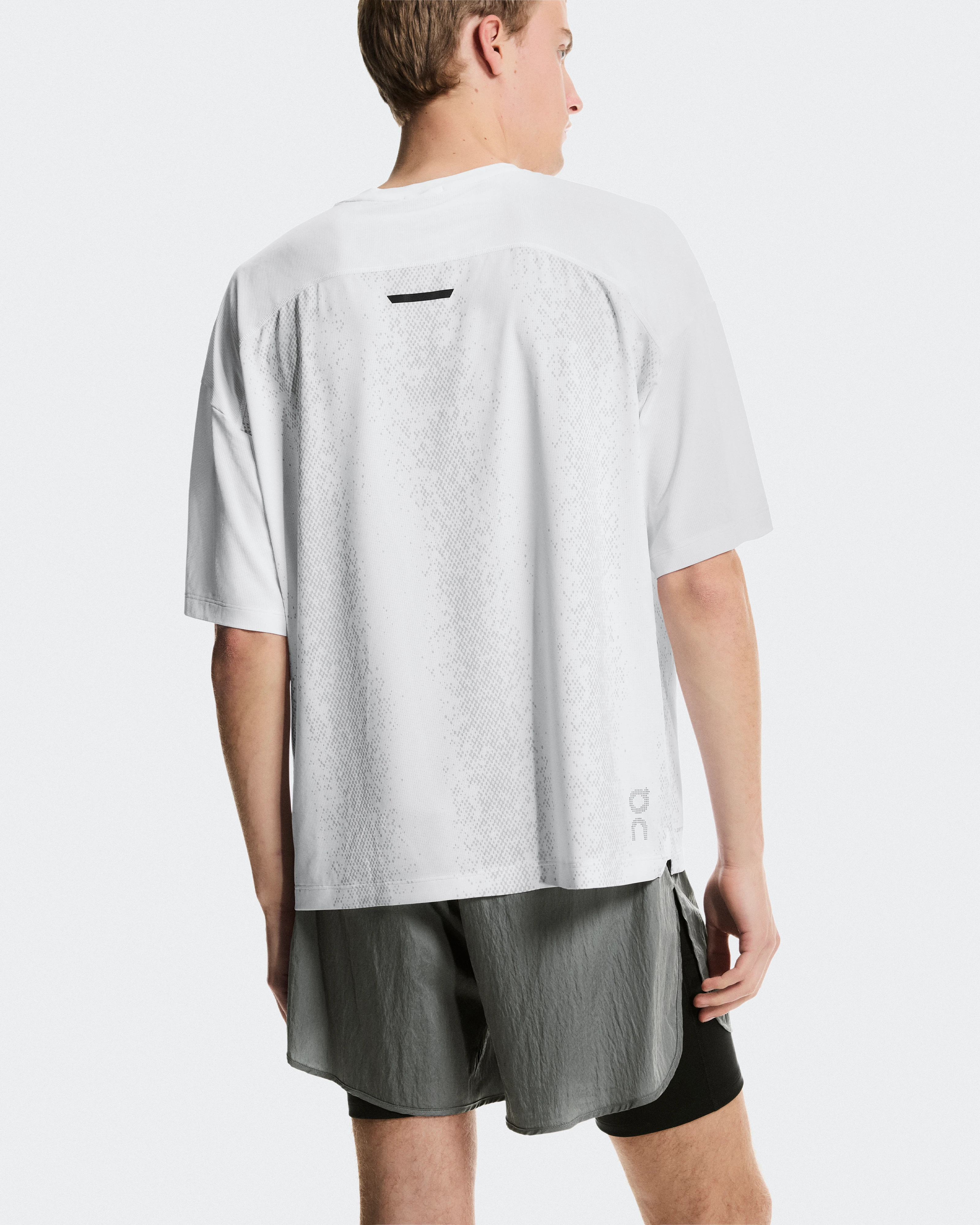 On Performance Volt Shorts Glacier Men Shorts