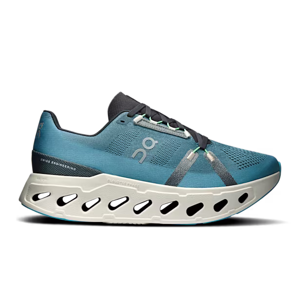 Cloudeclipse Road Running Shoe in Niagara/Ivory