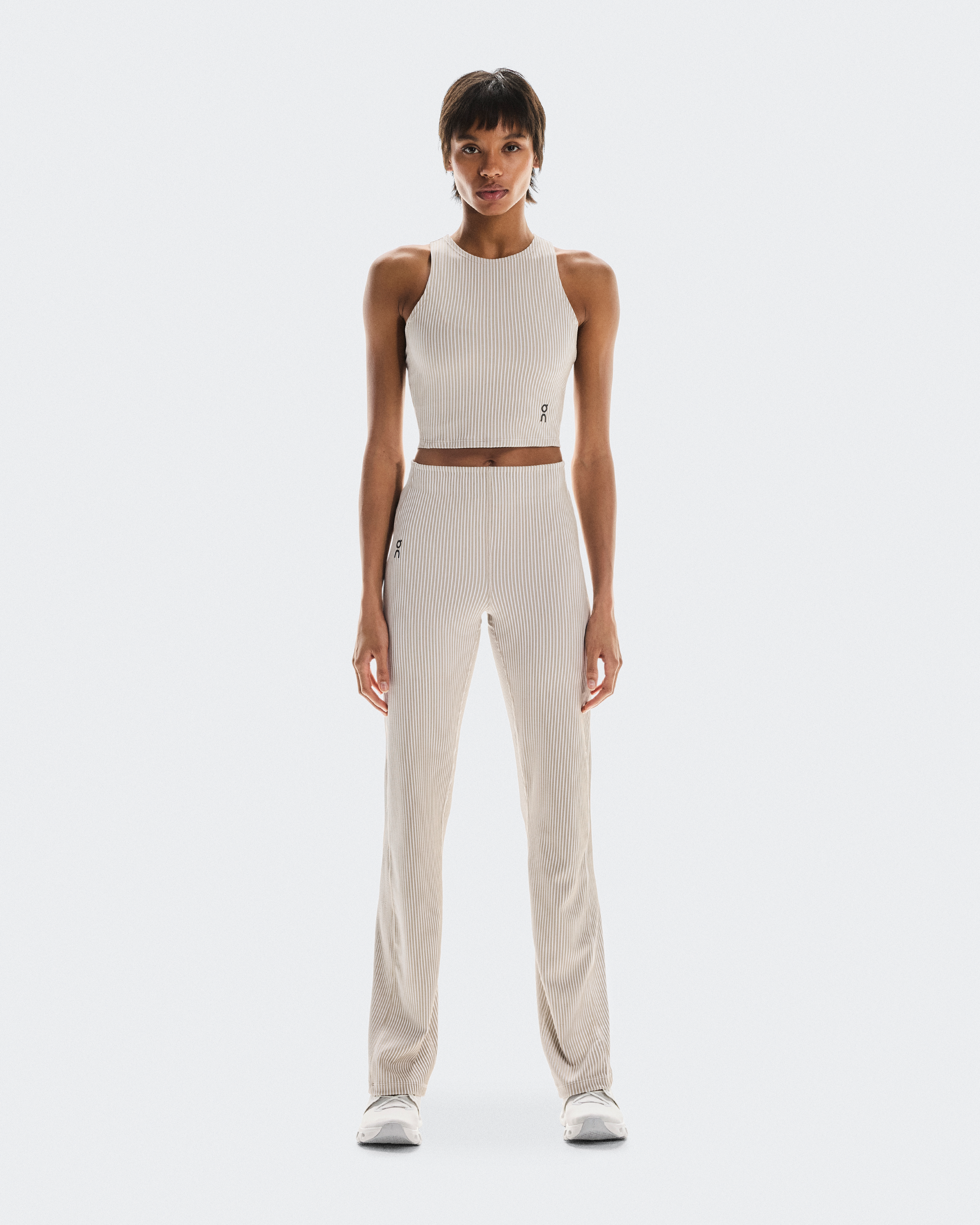 All-Day Ribbed CropWomen / Desert | White / L