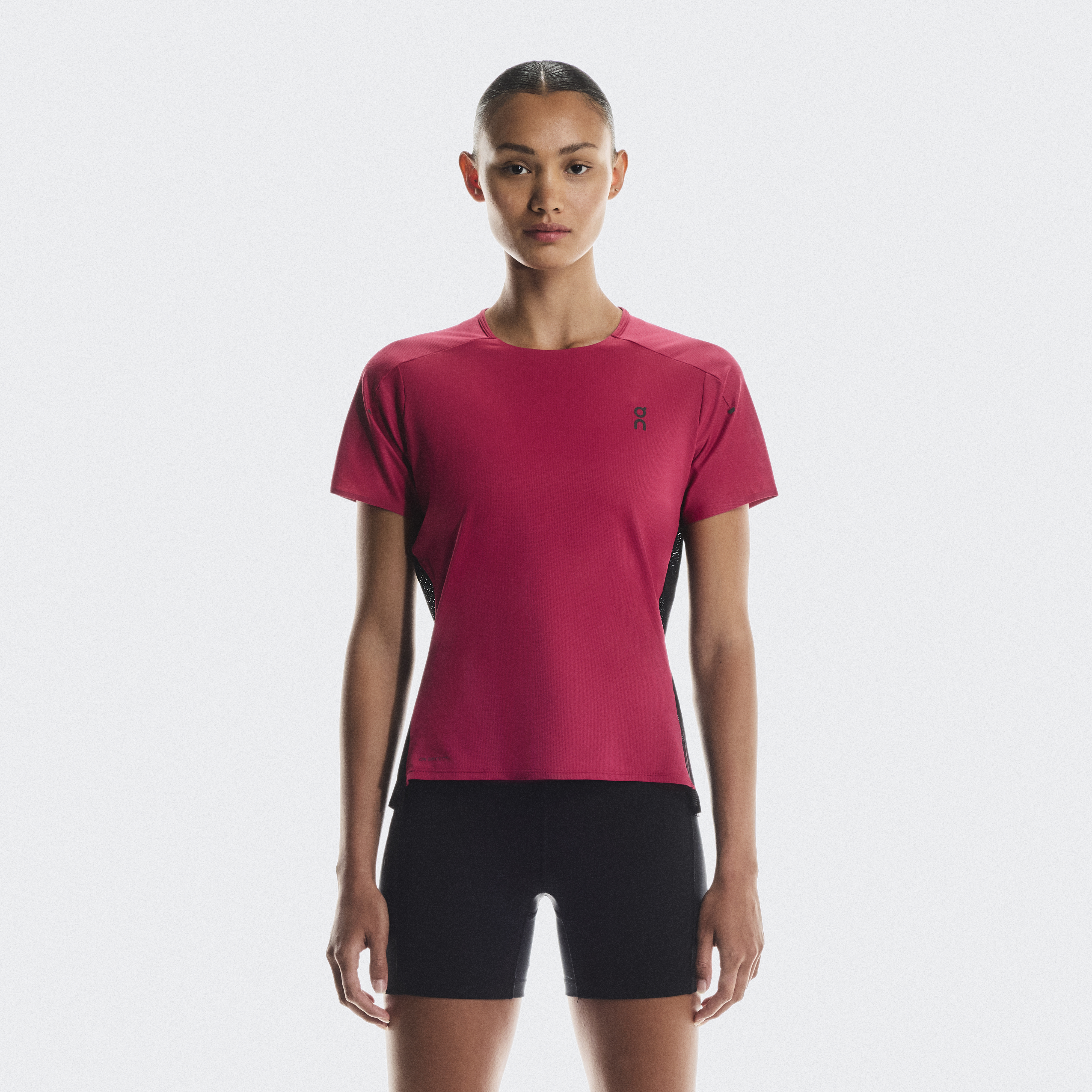 Running tops and T-shirts | On Japan
