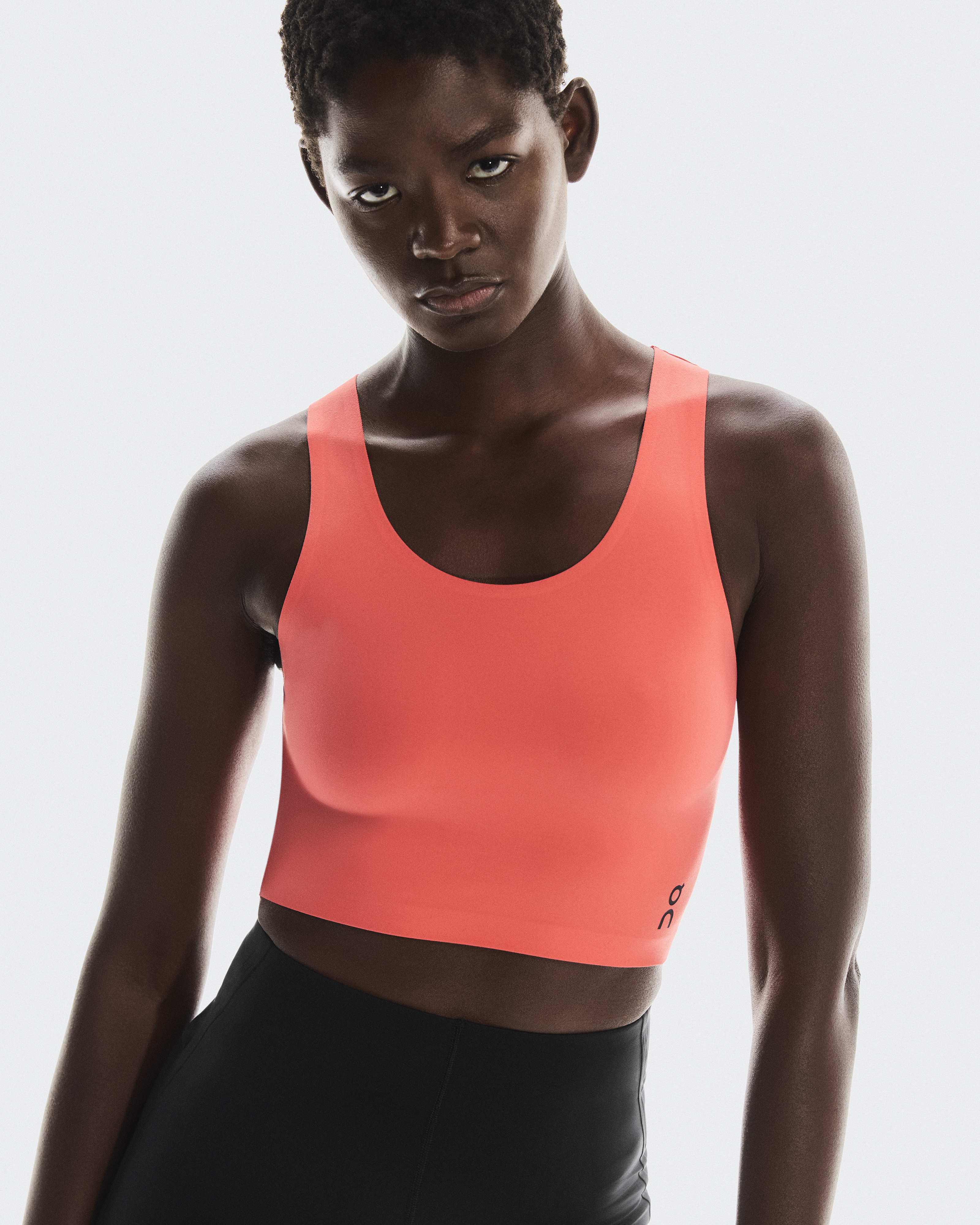 ARTS&SCIENCE back open crop top 刺子　タグ付 Women's Studio Open Back Crop | Red | On United States