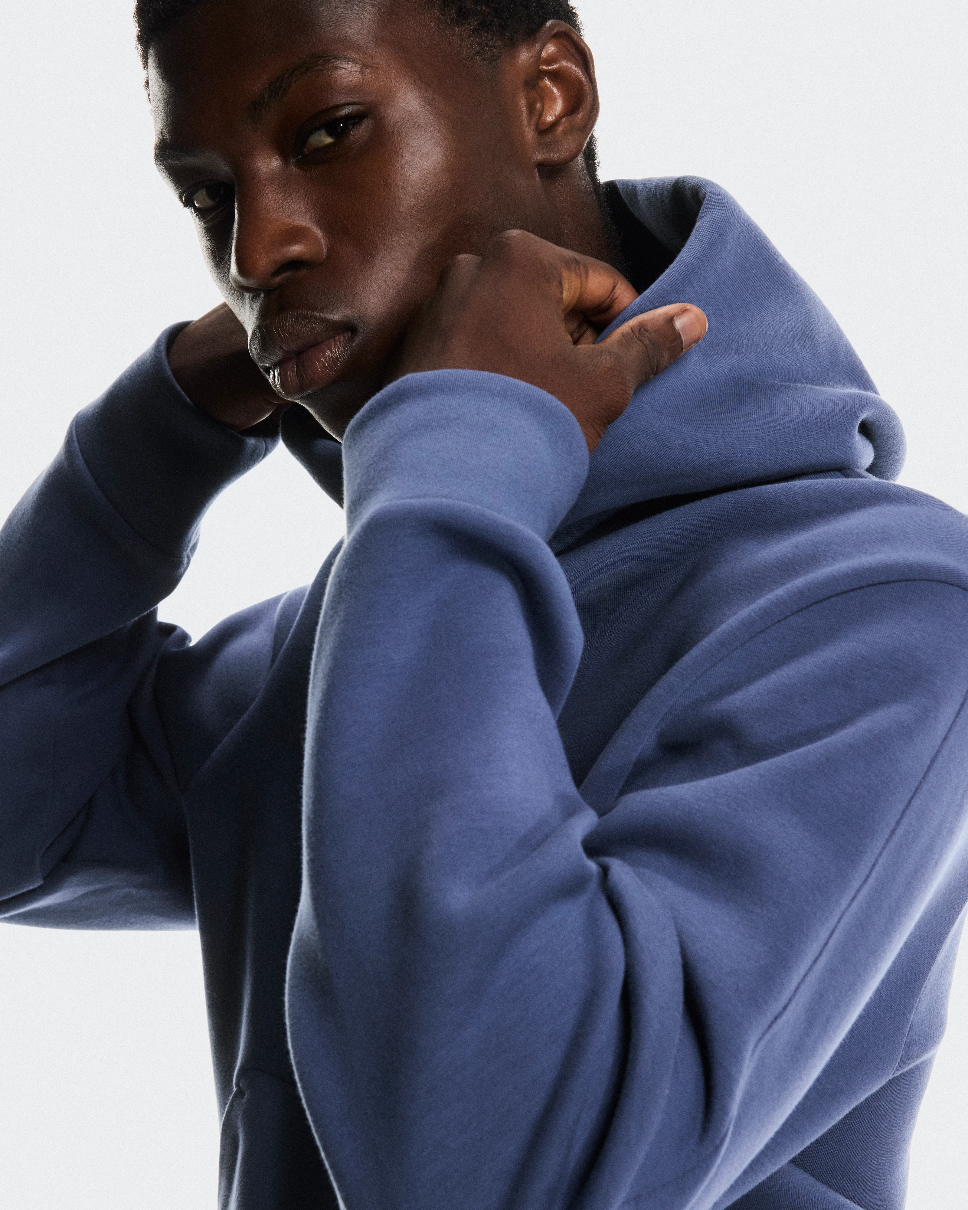 On Focus Tech Hoodie Acai メンズ フーディ＆スウェットシャツ