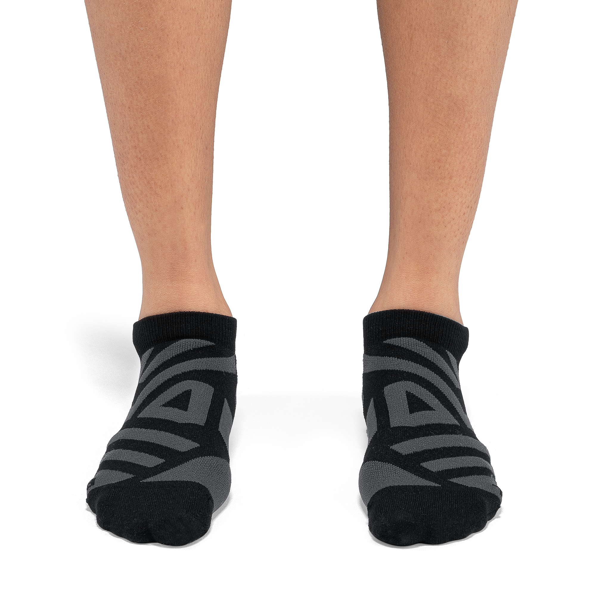 Women's Performance Low Sock | Black & Shadow | On United States