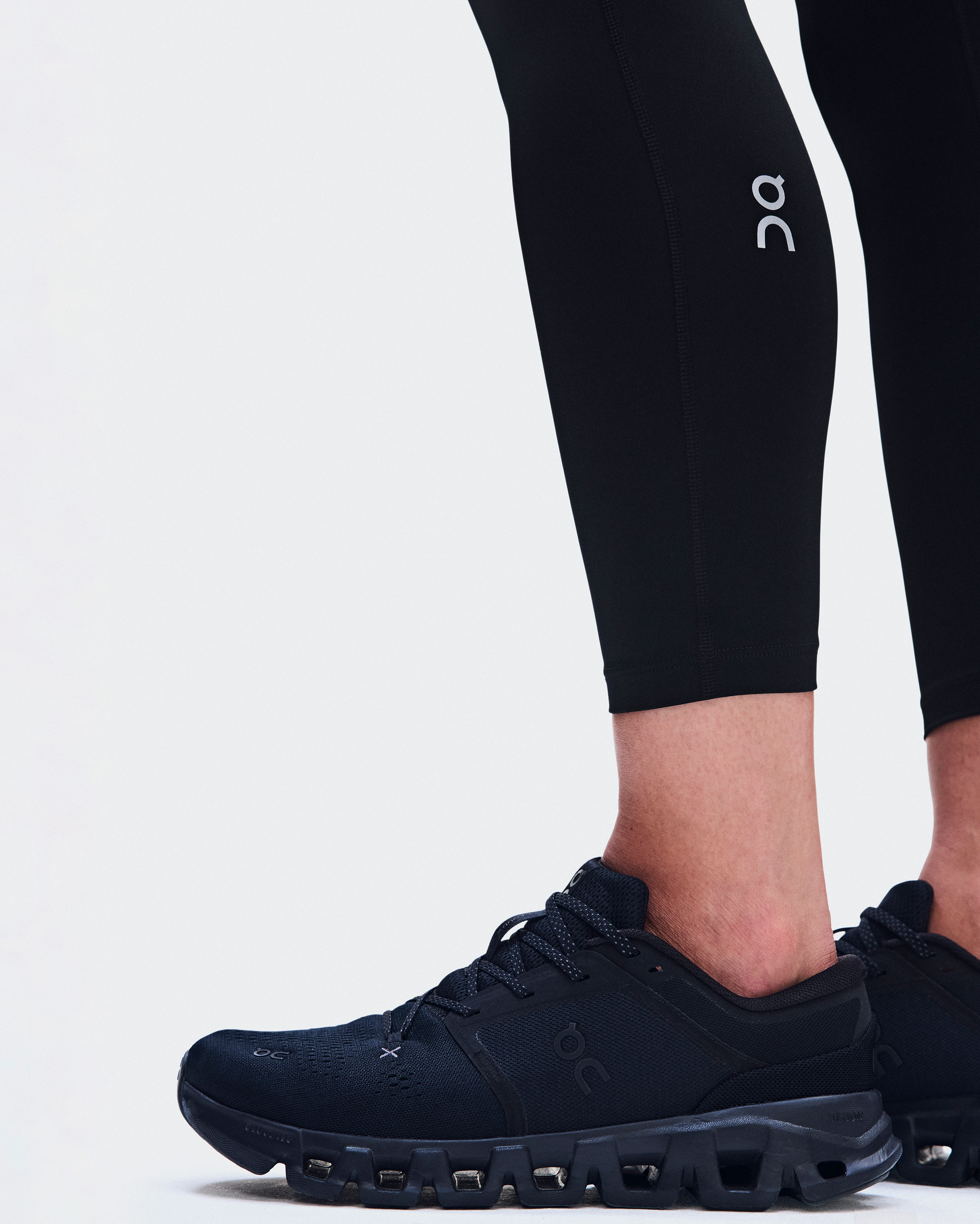 On Train Tights 7/8 Black Women Tights