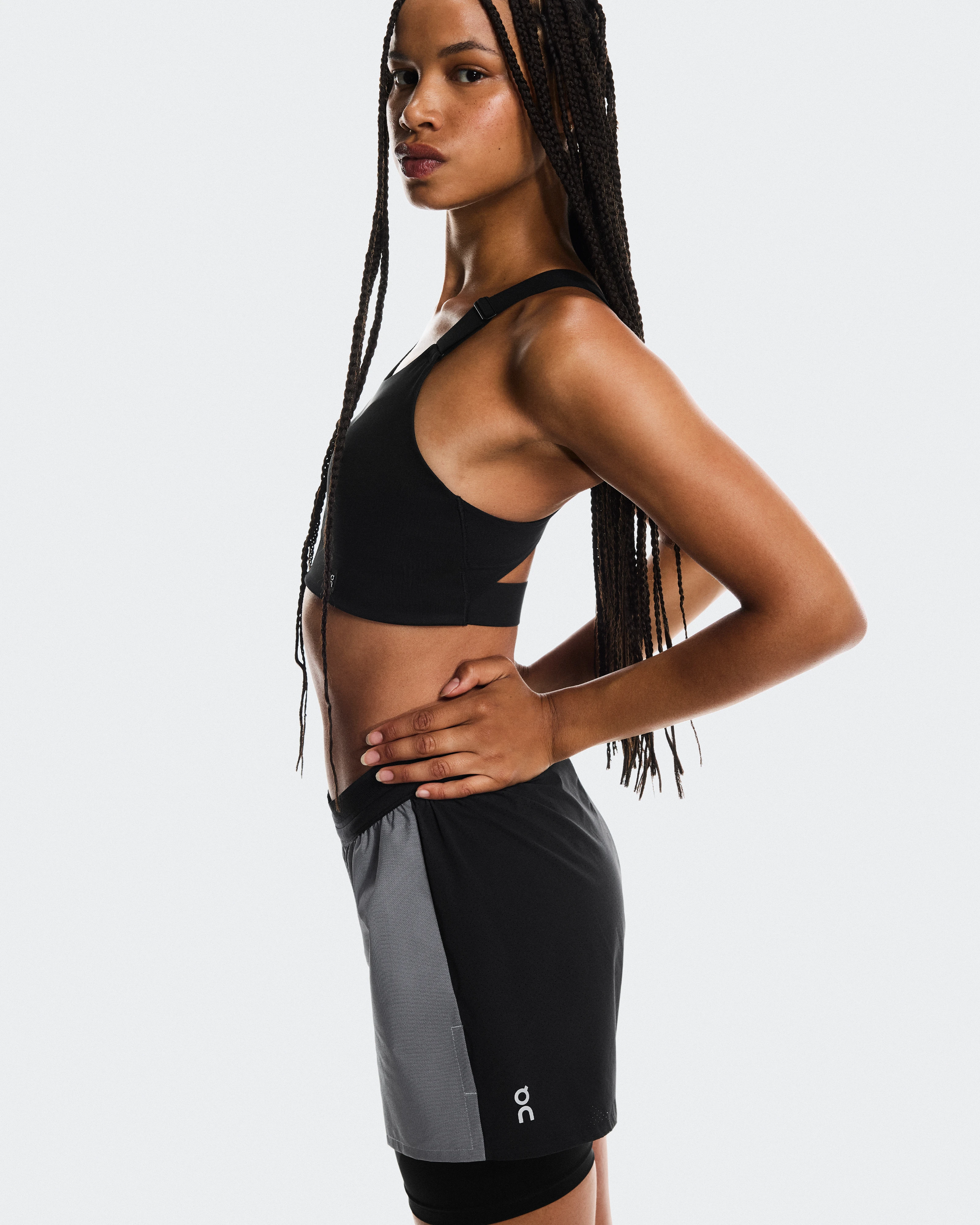On Performance Shorts Lumos Eclipse & Black Femme Shorts
