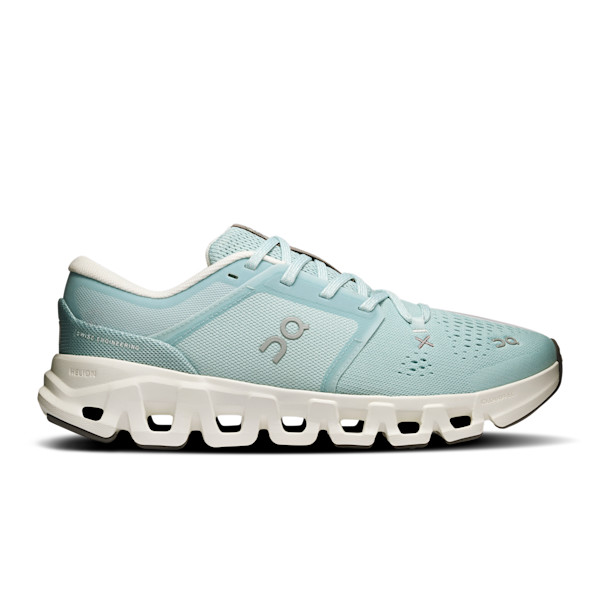 Women's Cloud X 5