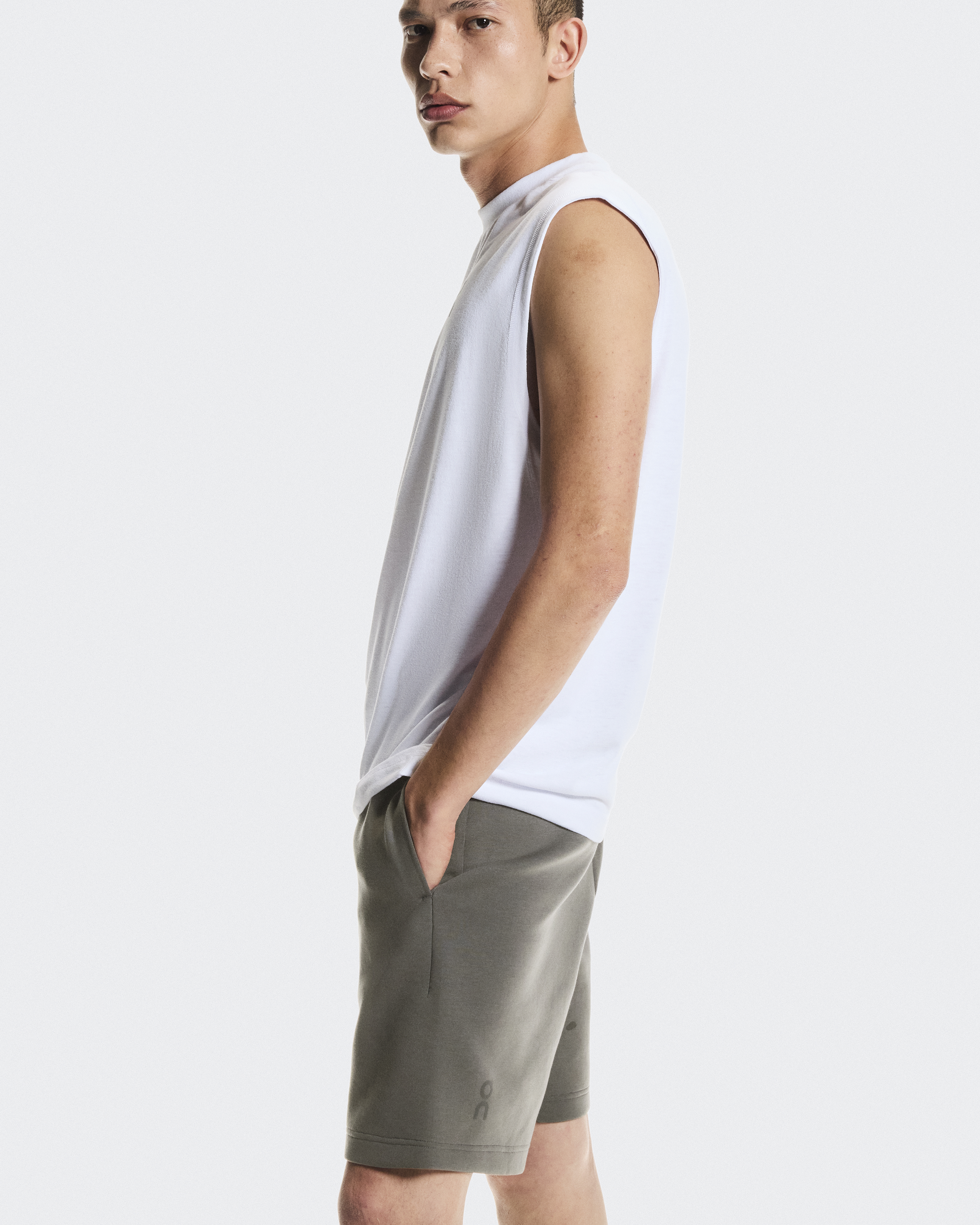 Men's Focus Tech Shorts | Grey | On United States