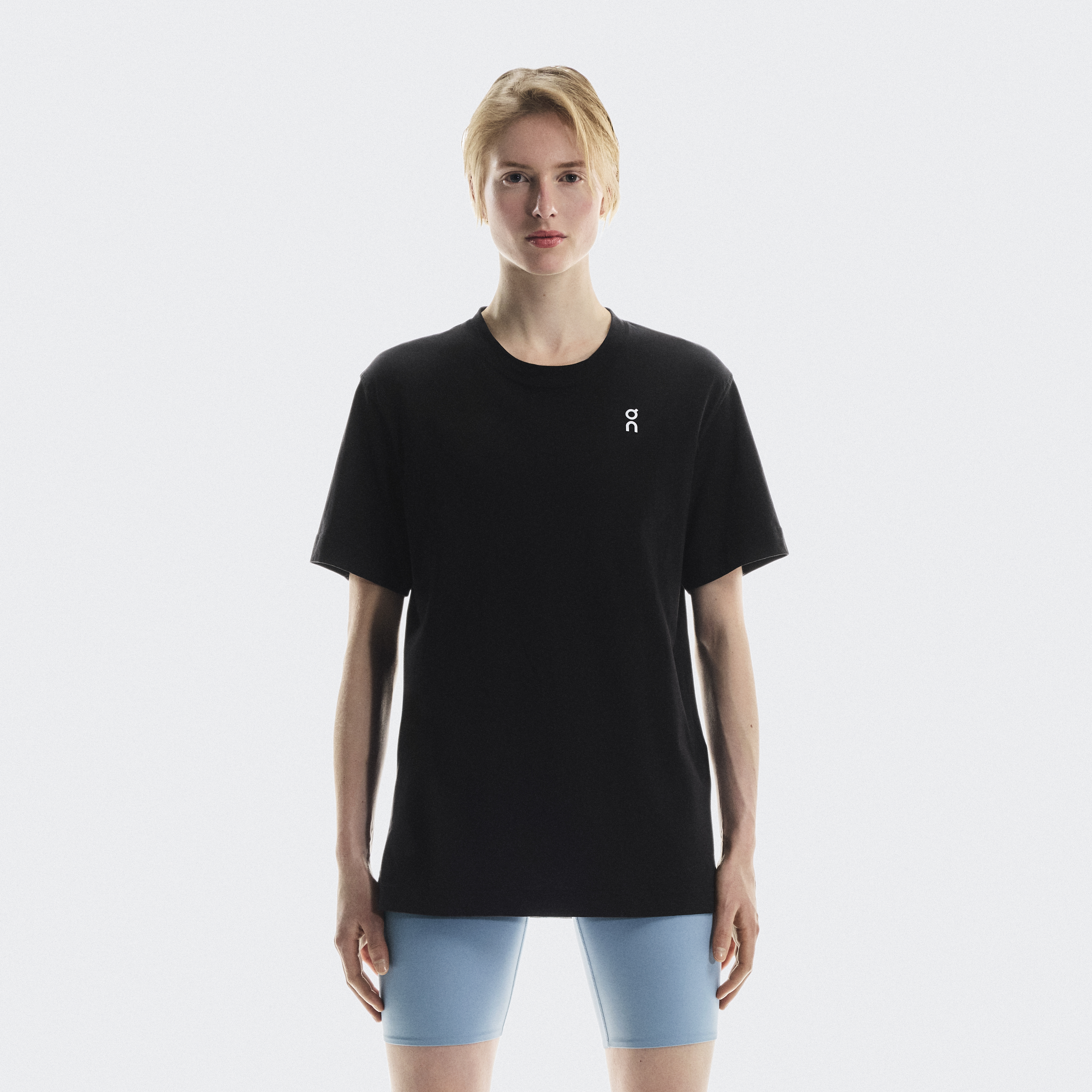 Graphic-T Short-Sleeve Shirt in Black