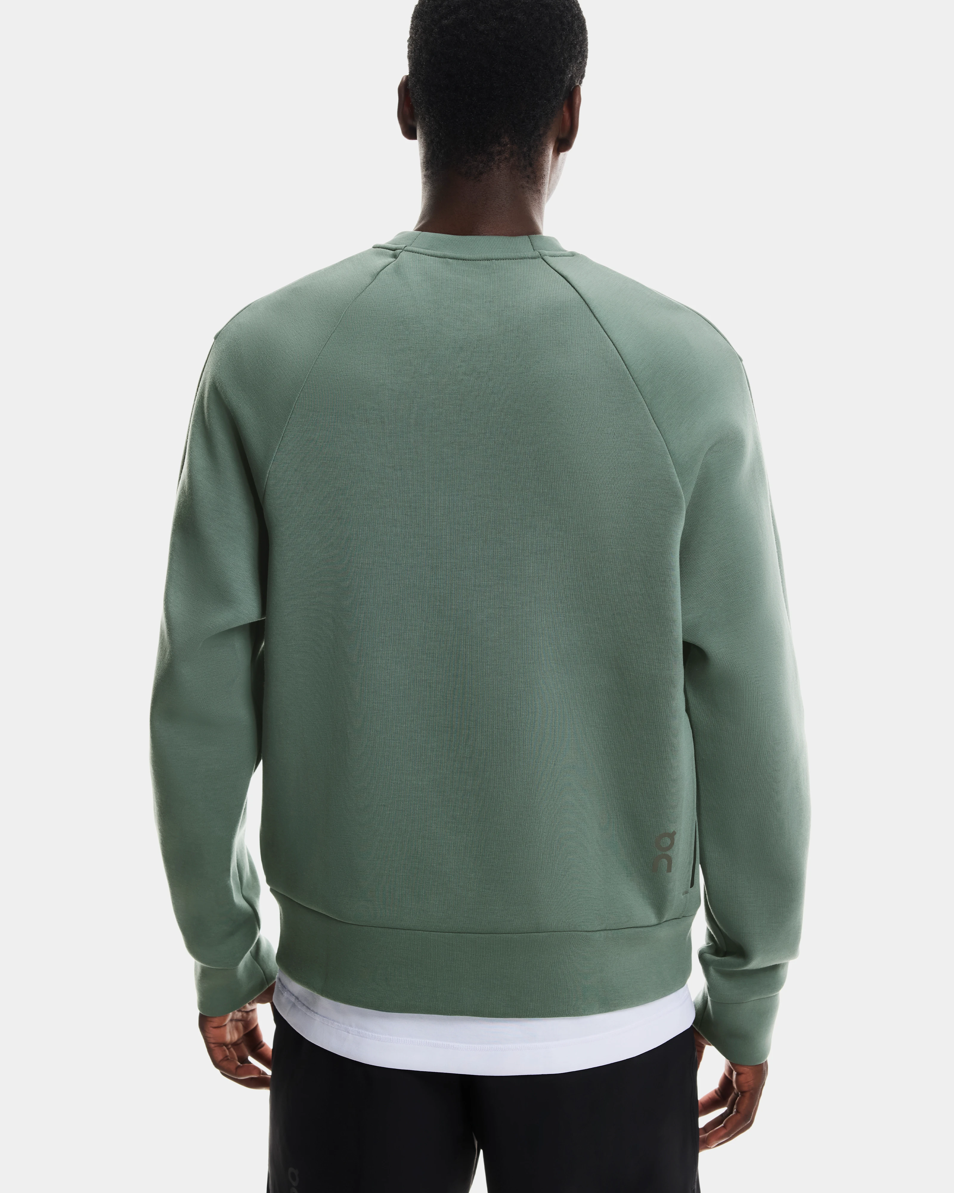 On Focus Tech Crew Olive Herren Hoodies & Sweatshirts